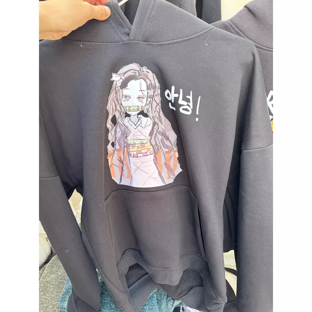 Nezaku hoodie