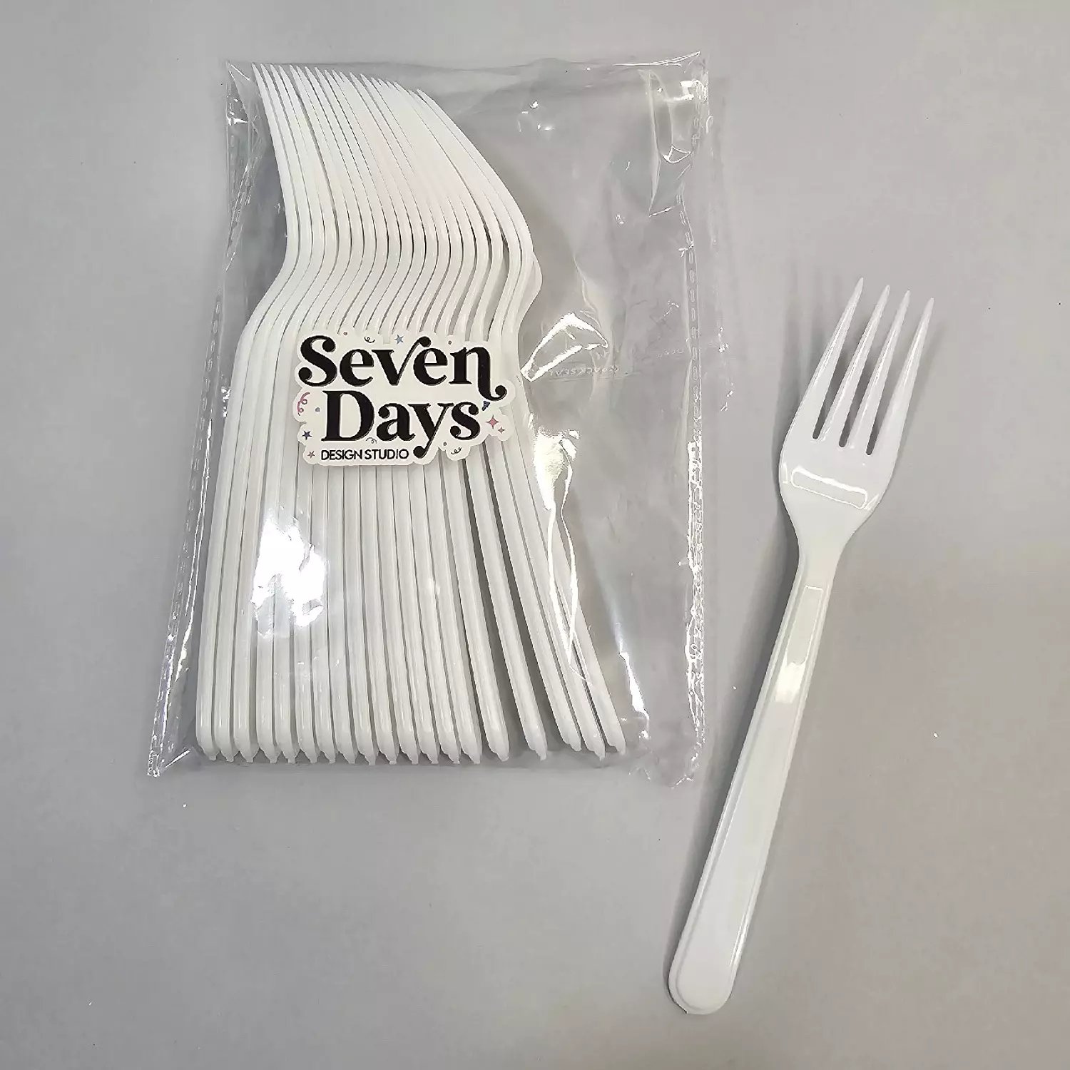 10 Plastic Forks 1