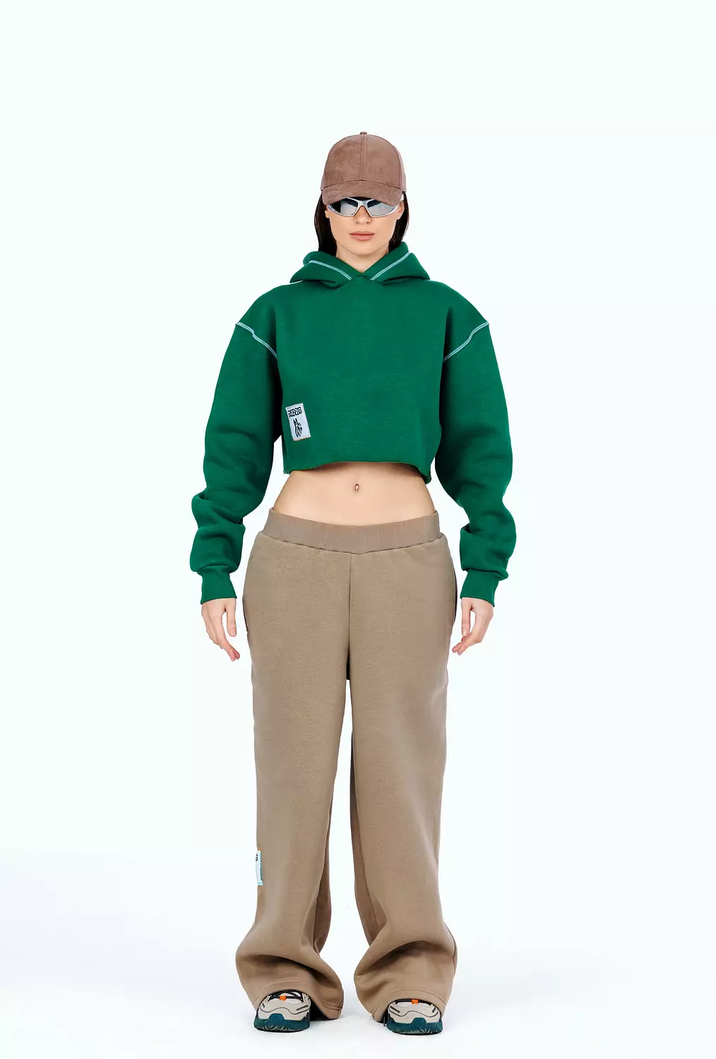 Green cropped Hoodie     hover image