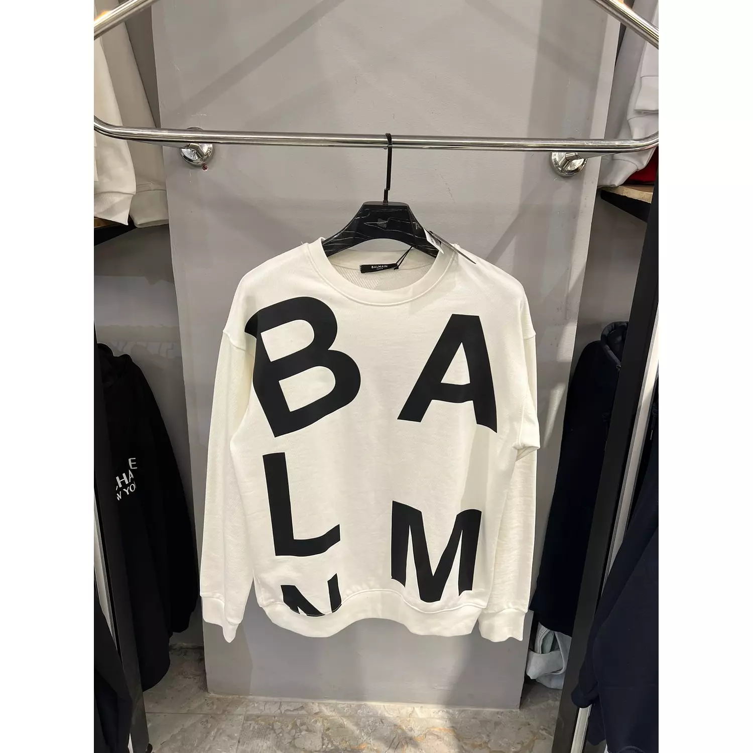 WHITE BALMAIN PARIS SWEATSHIRT hover image