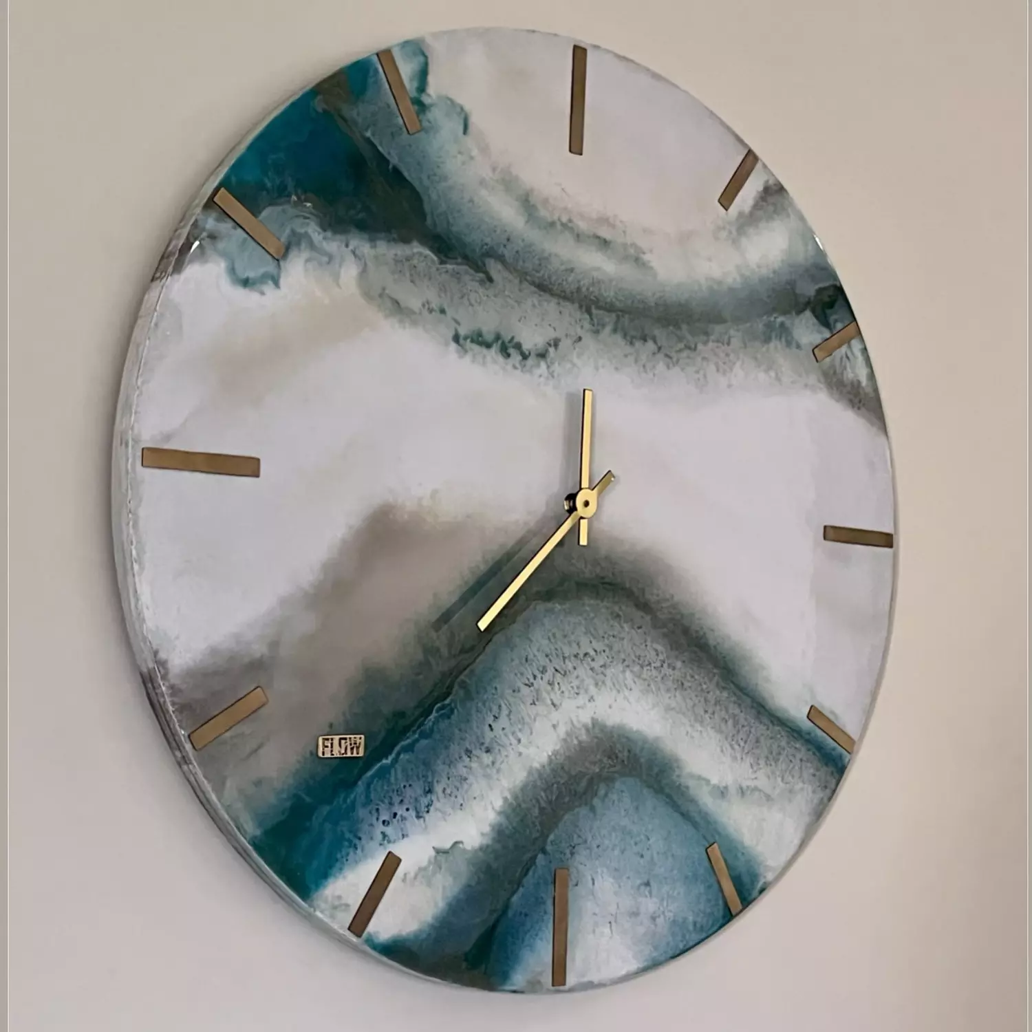 Marble Round Clock 4