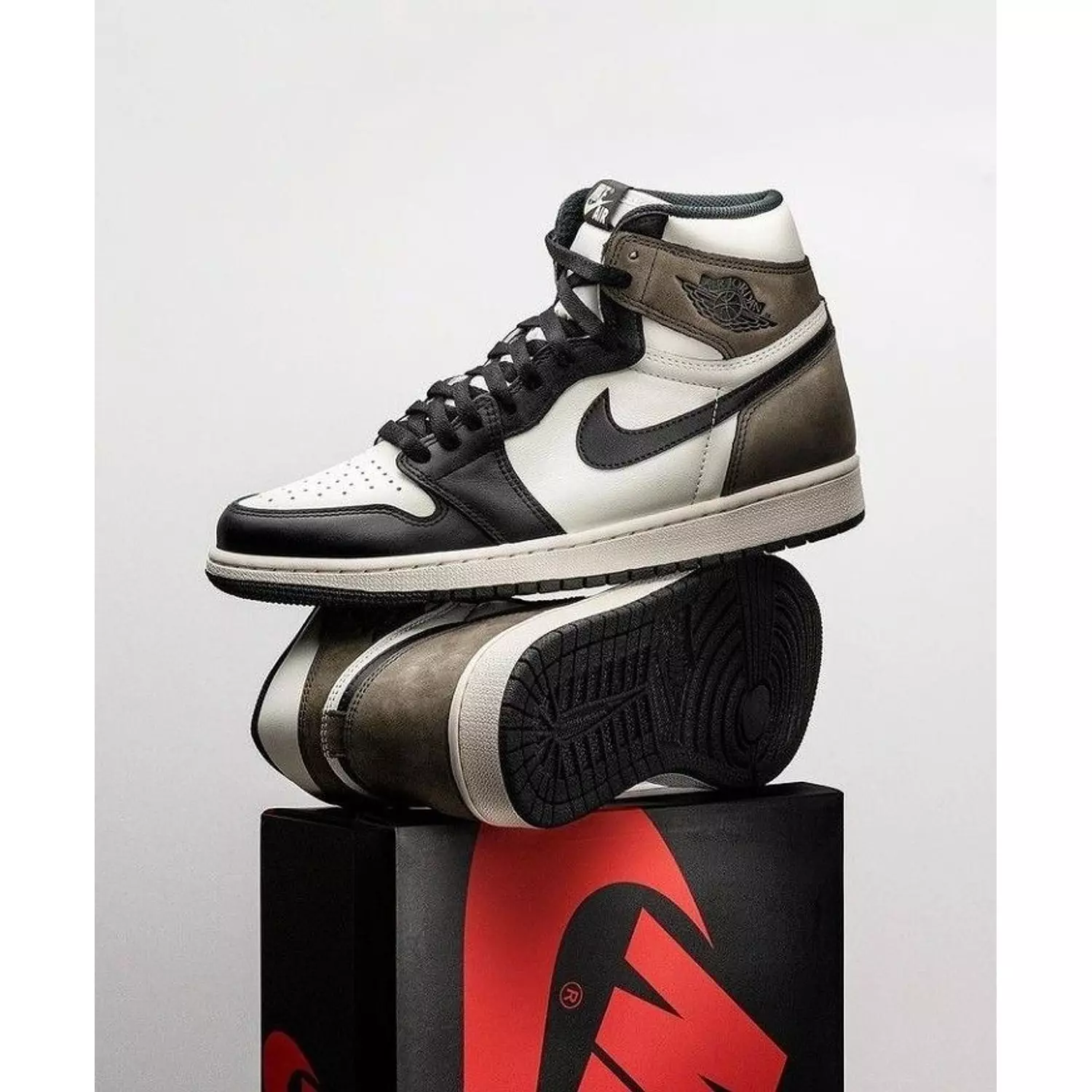 Nike Air Jordan 1 Mocha  hover image