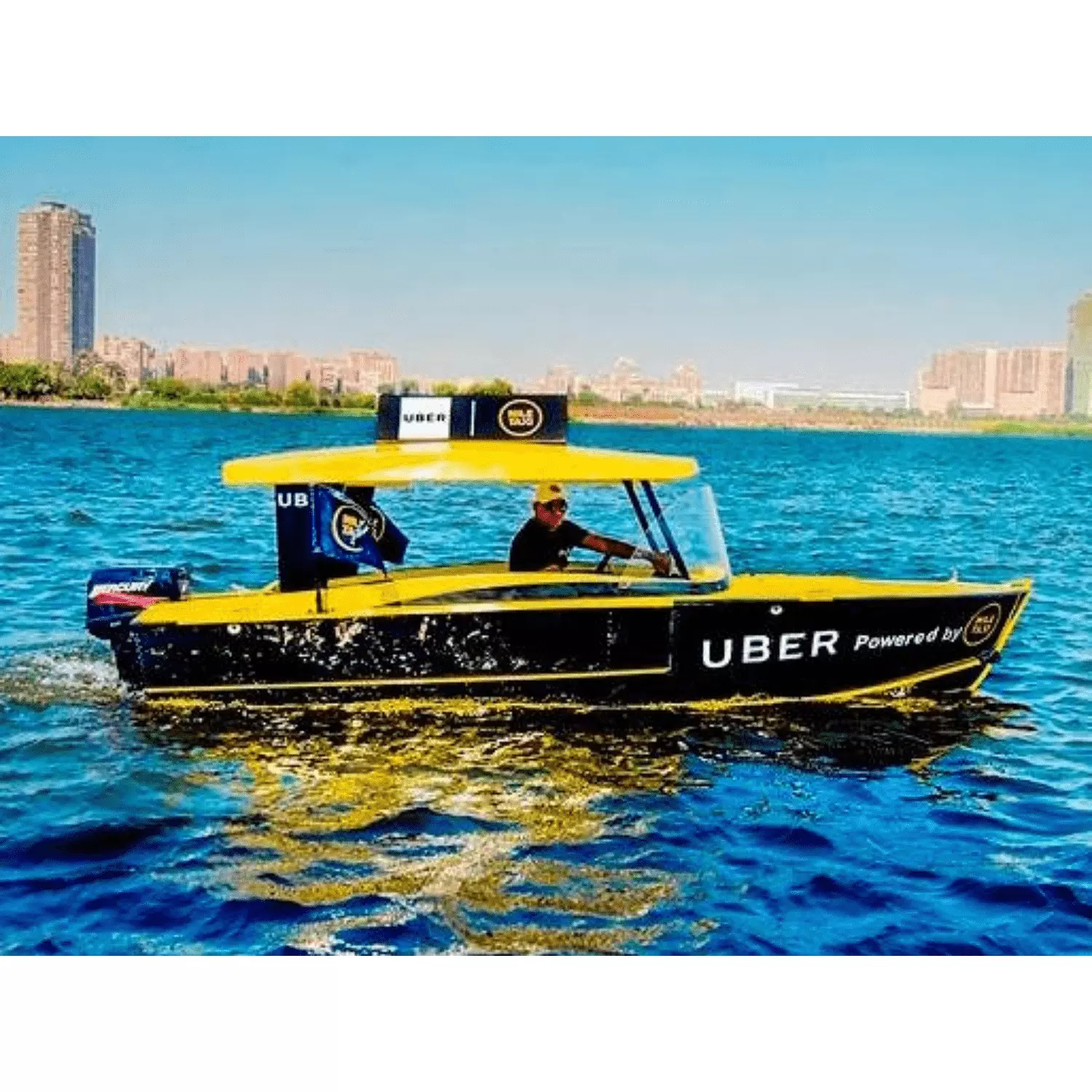 Small Power Boat ( 2 - 3 Pax Max ) hover image