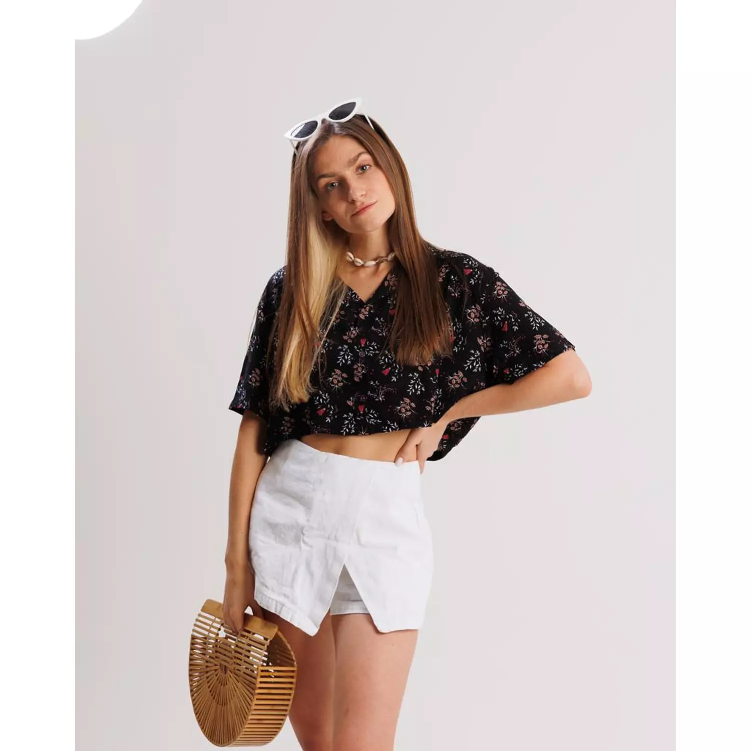CROPPED FLORAL BLACK-2nd-img