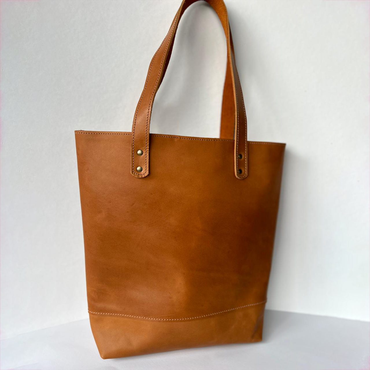 <h2><span style="color: #000000">Tote Bags</span></h2>