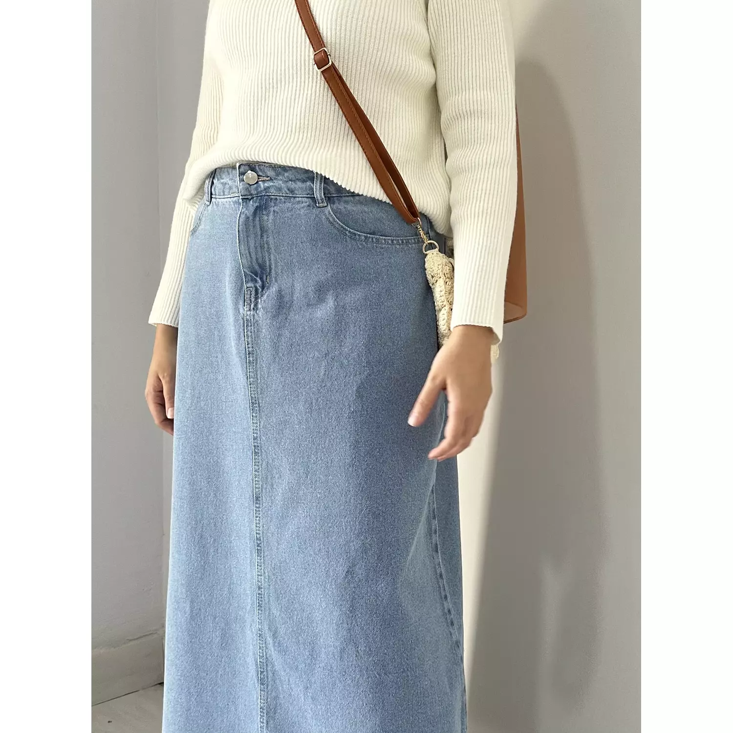 Denim skirt light Classic 4