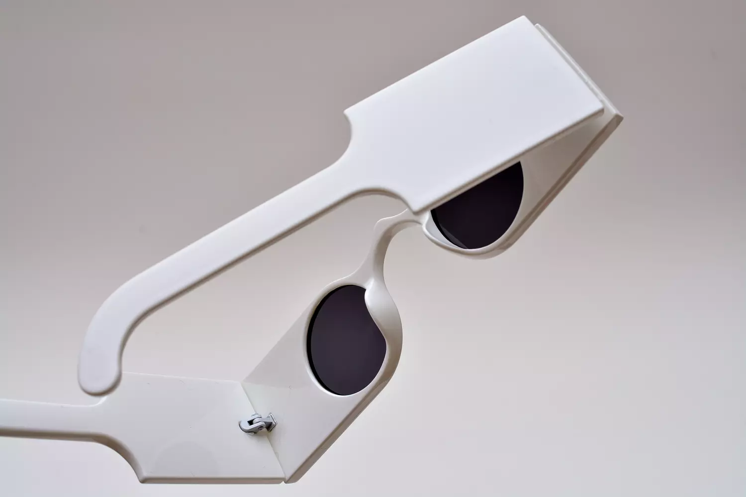 <p><strong><span style="color: rgb(0, 0, 0)">oo sunglasses</span></strong></p>