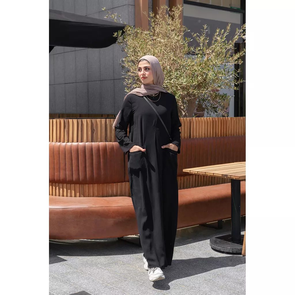 Basic Pockets Abaya