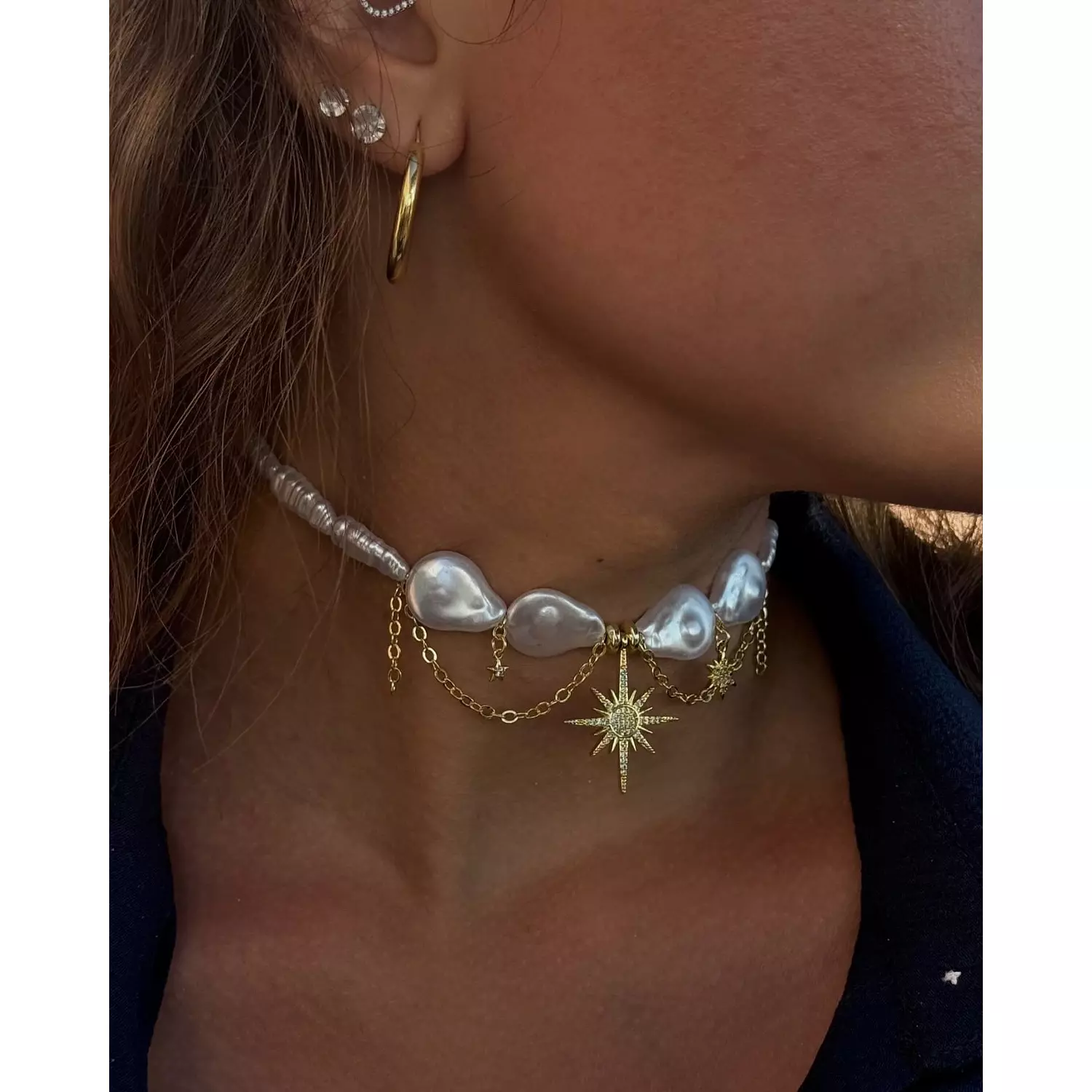 Sunshine pearly choker hover image