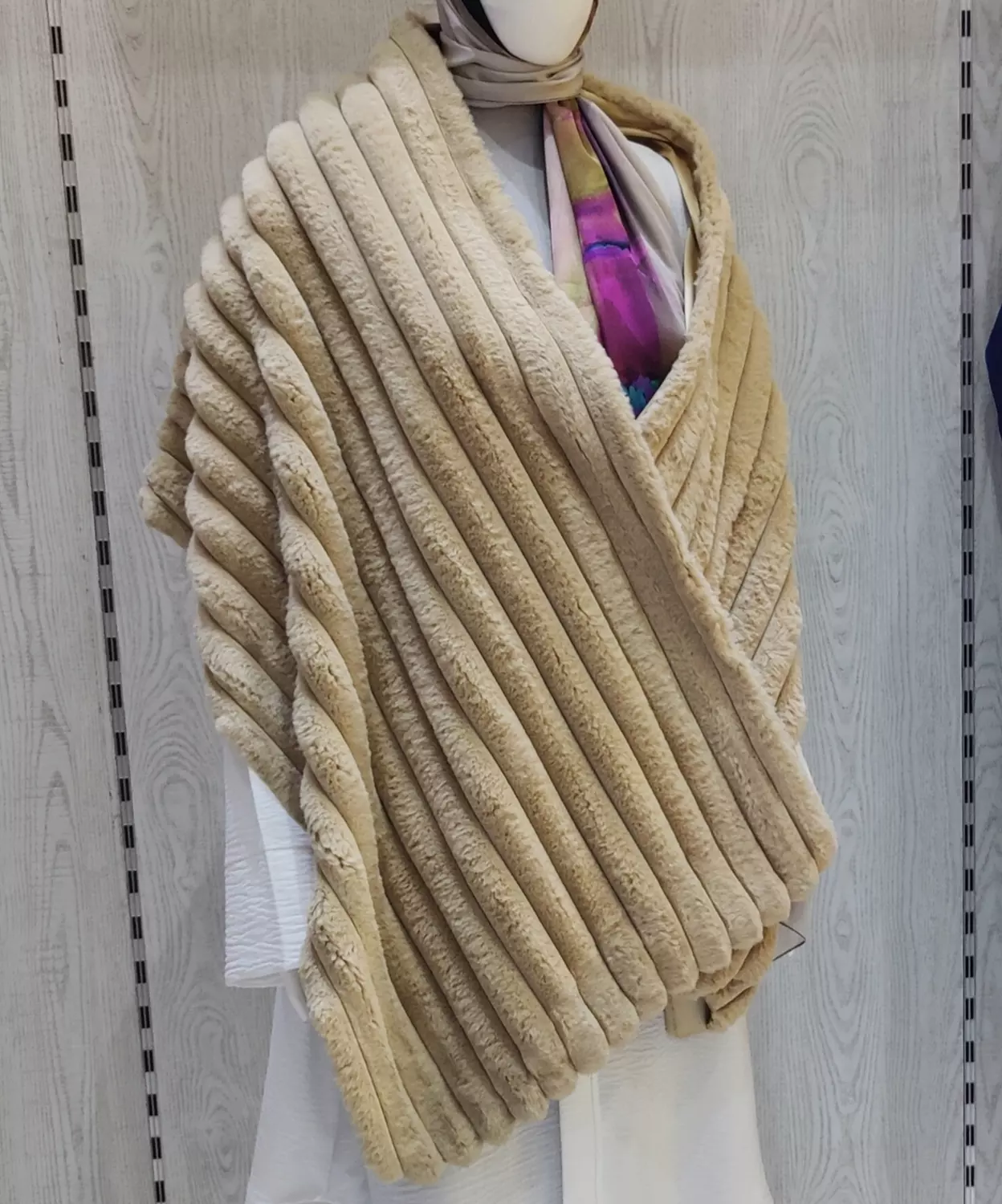 Shawl-Levels-Beige hover image