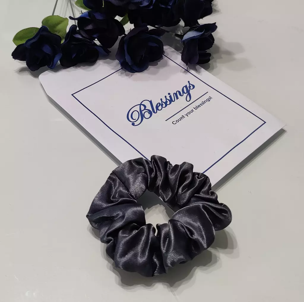 Scrunchie-B-2-Black