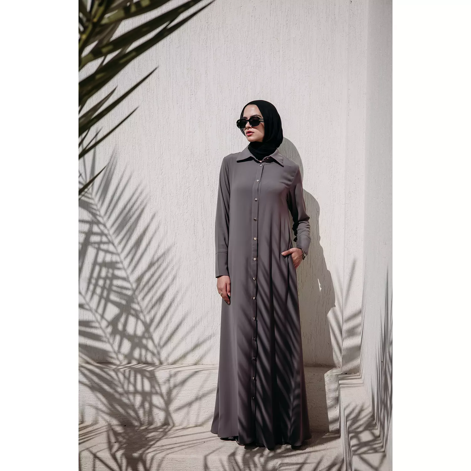 Cloche Abaya in Greige 2