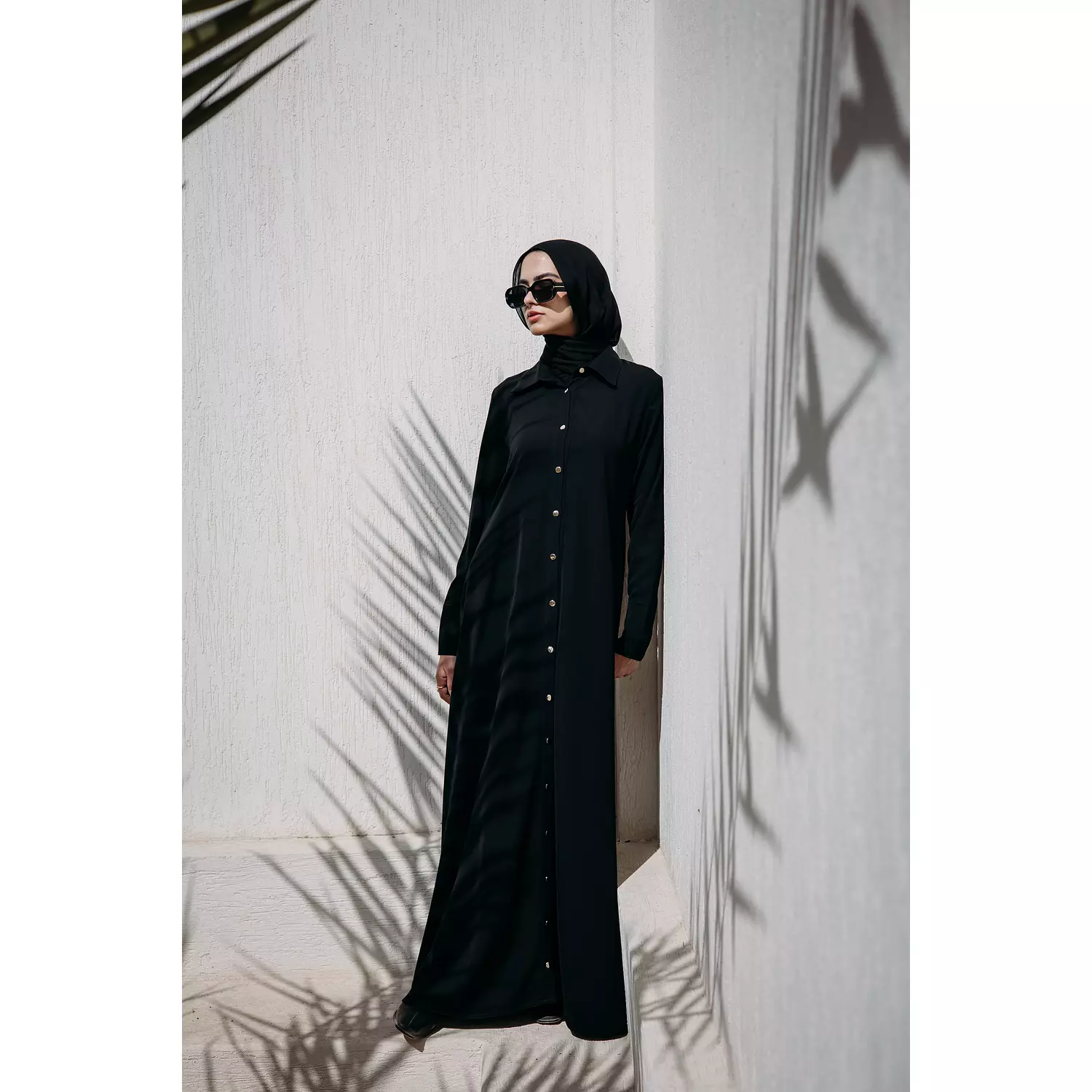 Cloche Abaya in Black 1