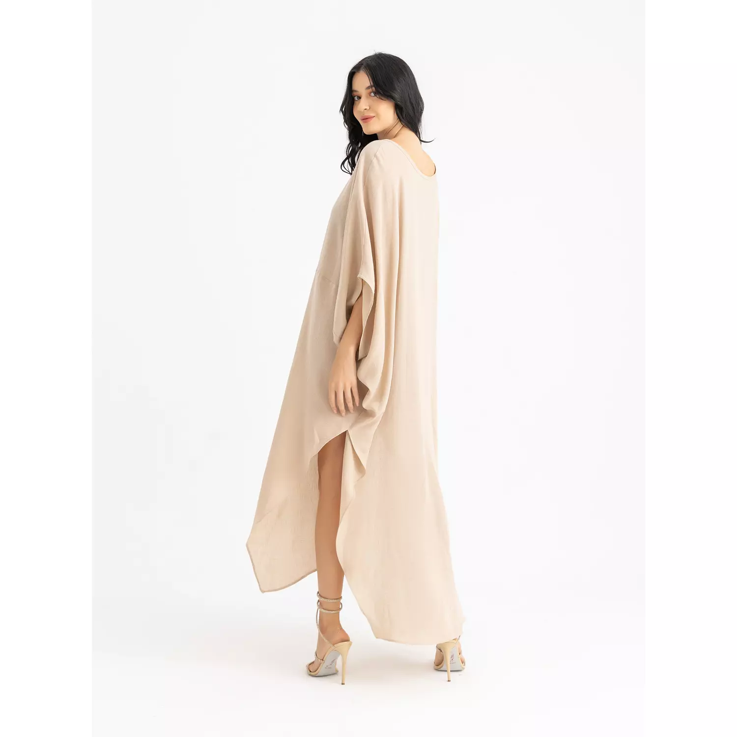 The KAMILIA gathered linen kaftan 1