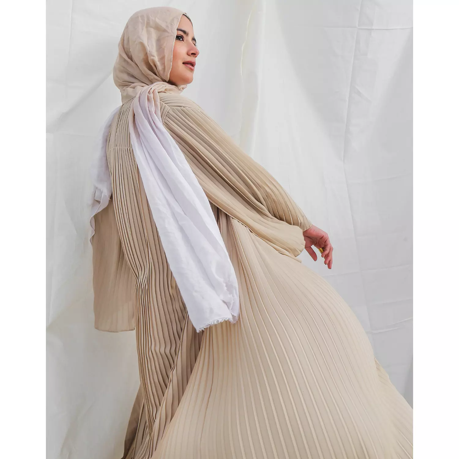 Beige Pleated Kaftan 3