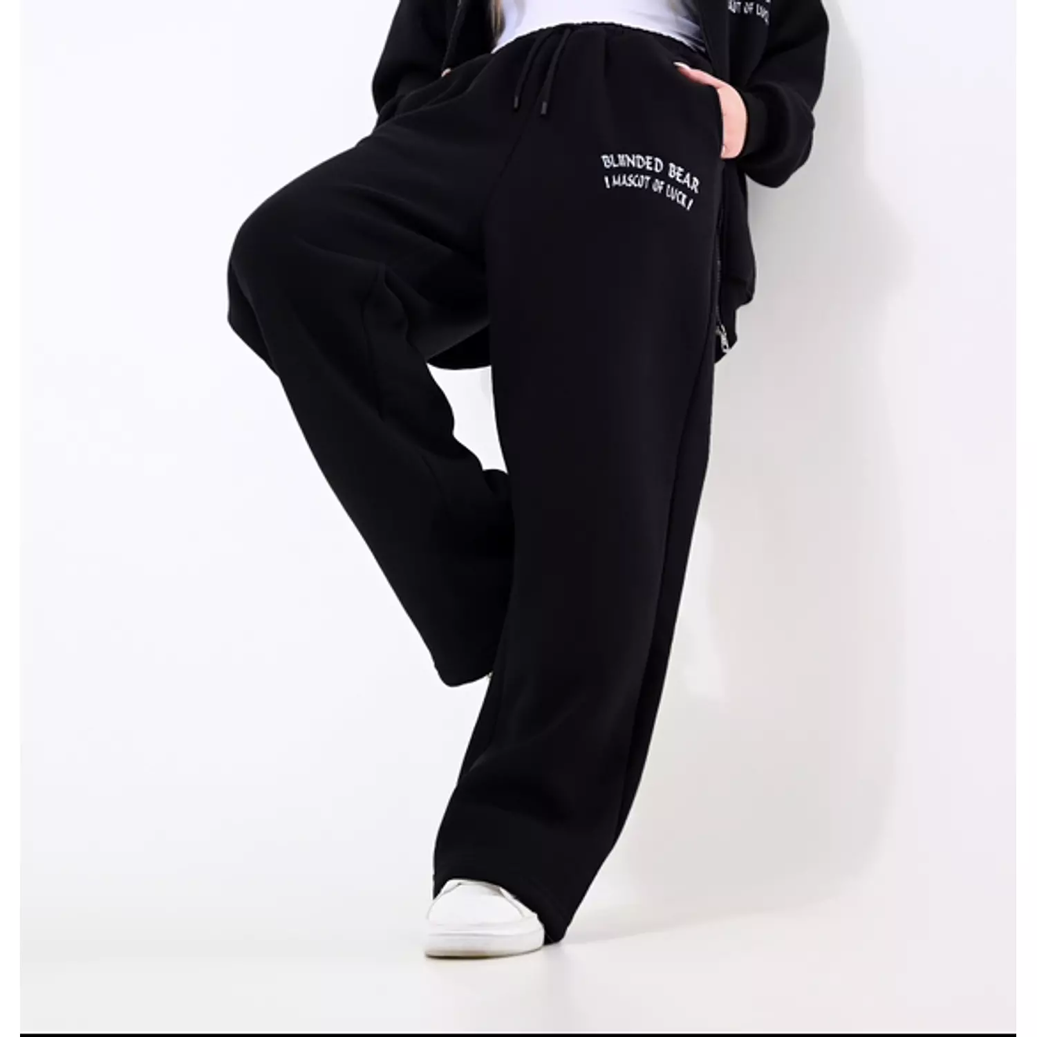 Unisex black pants 1