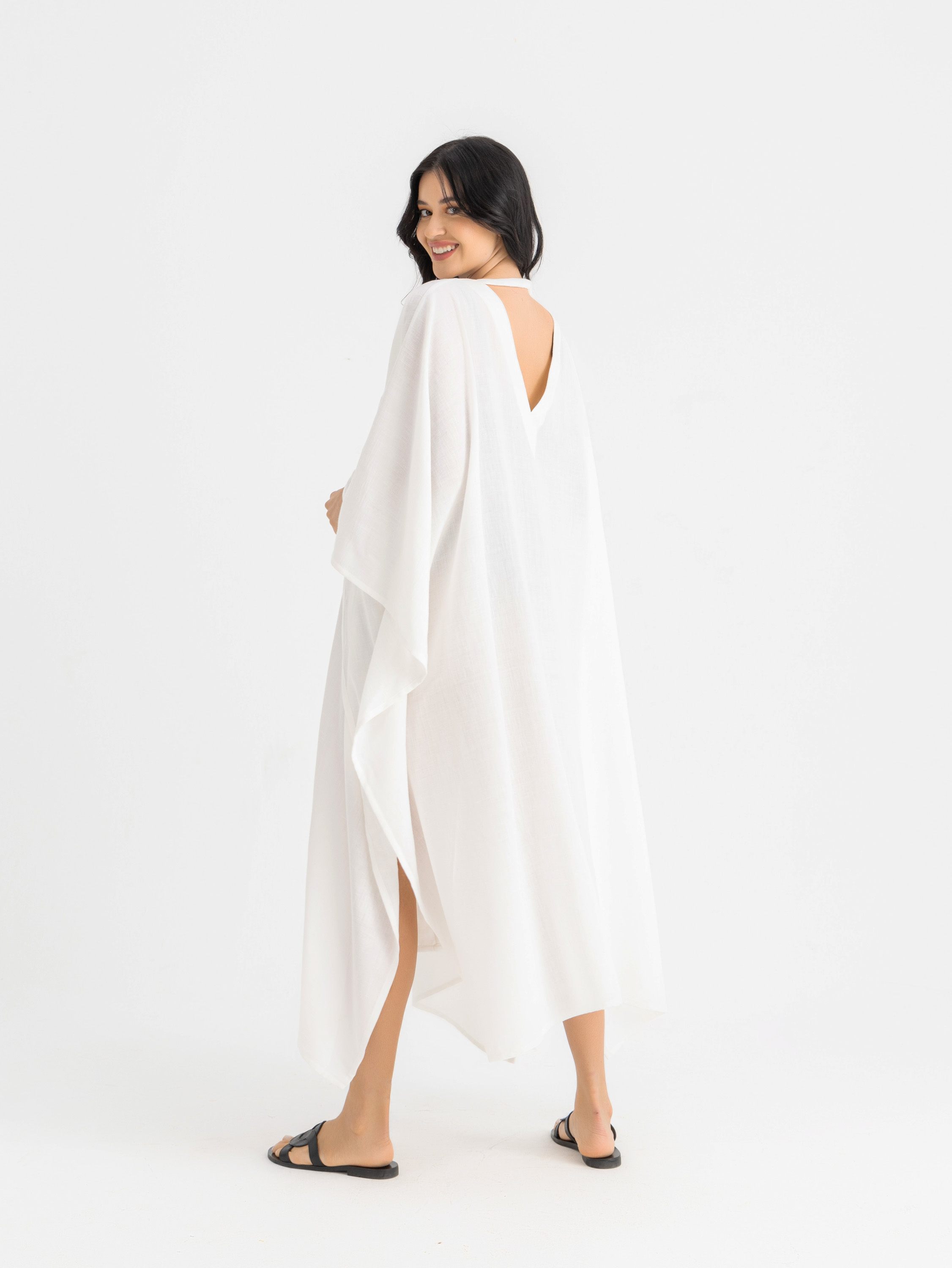 The VOUVA maxi linen kaftan  2