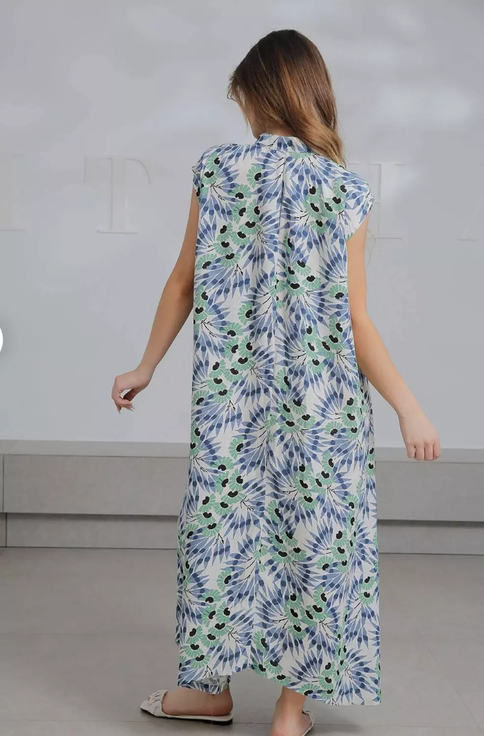 Flowered short sleeve dress 3