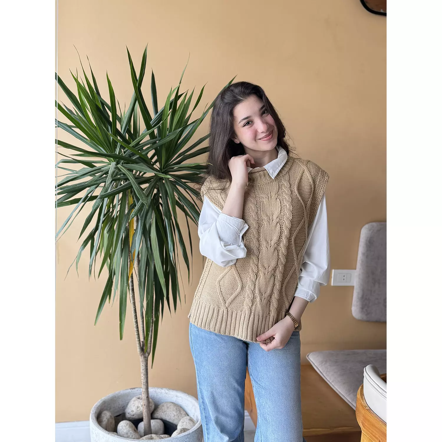 Sleeveless Beige Wool Sweater 2