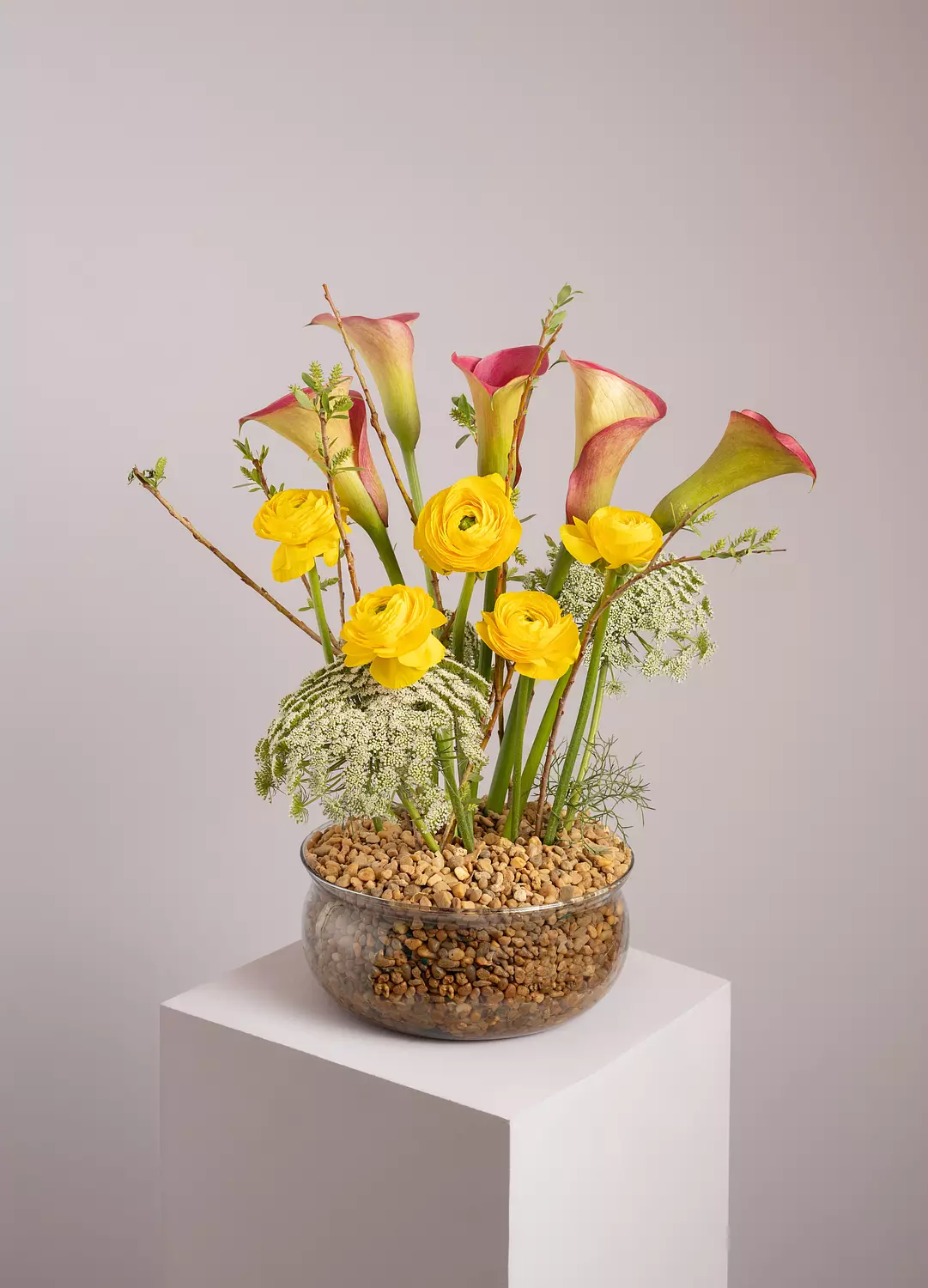 Simple Garden Flower Vase hover image