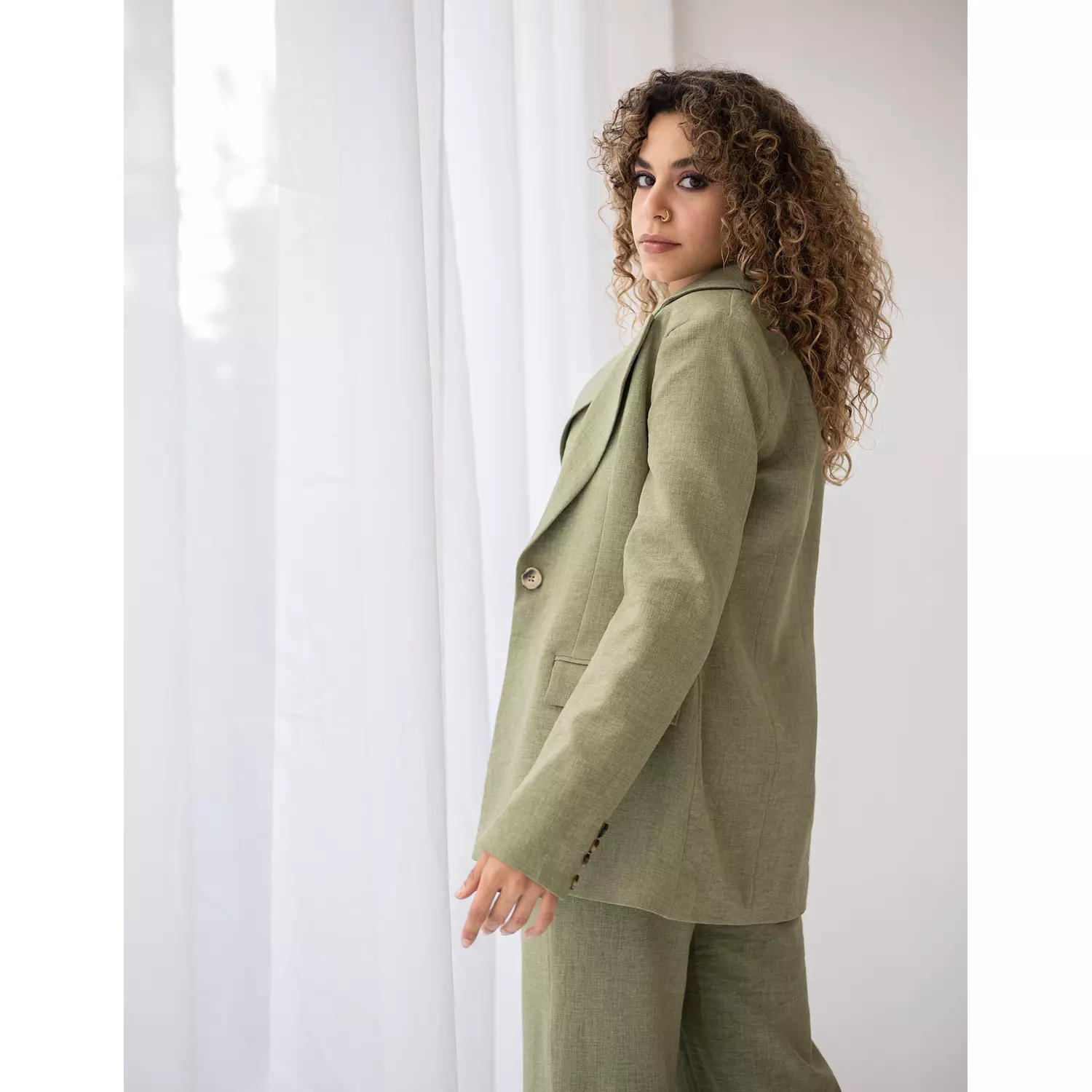 Vineyard green linen blazer  5