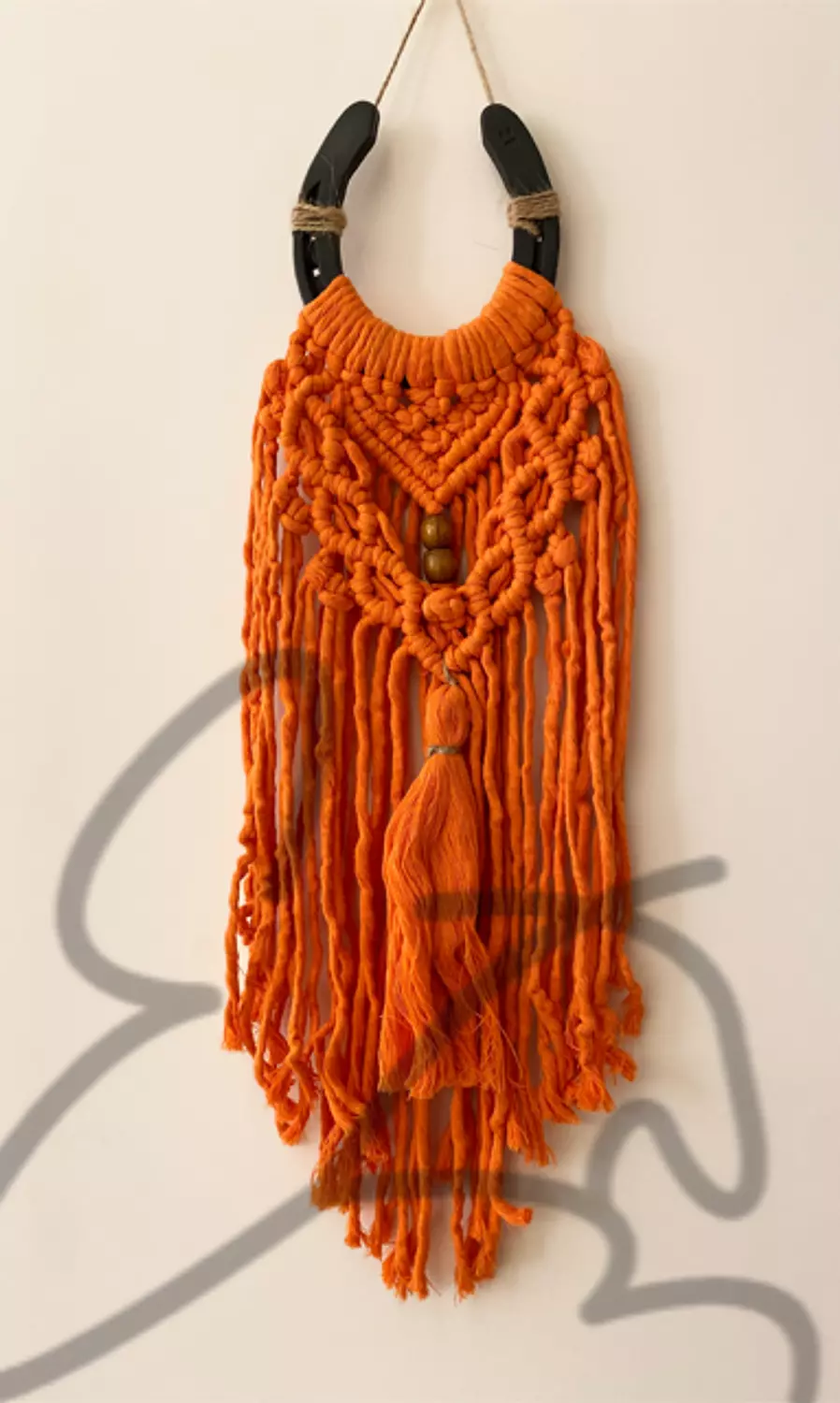 horseshoe orange macrame hover image