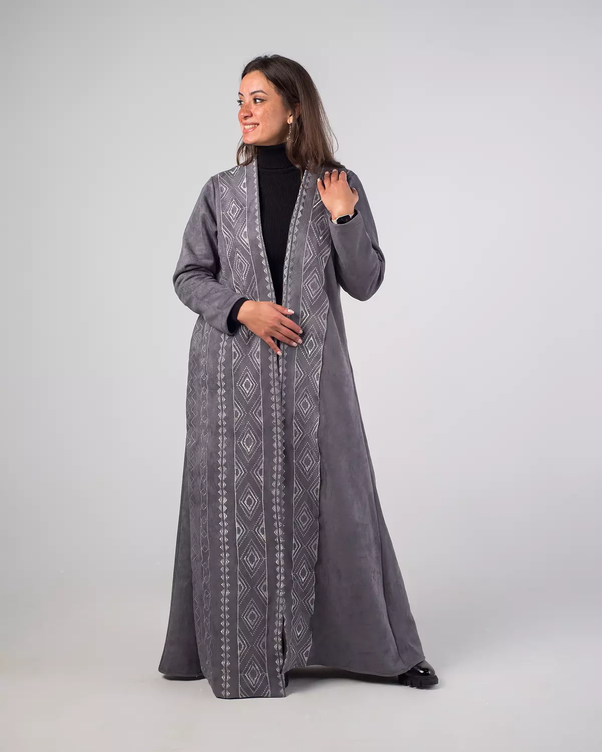 embroidered Abaya 5