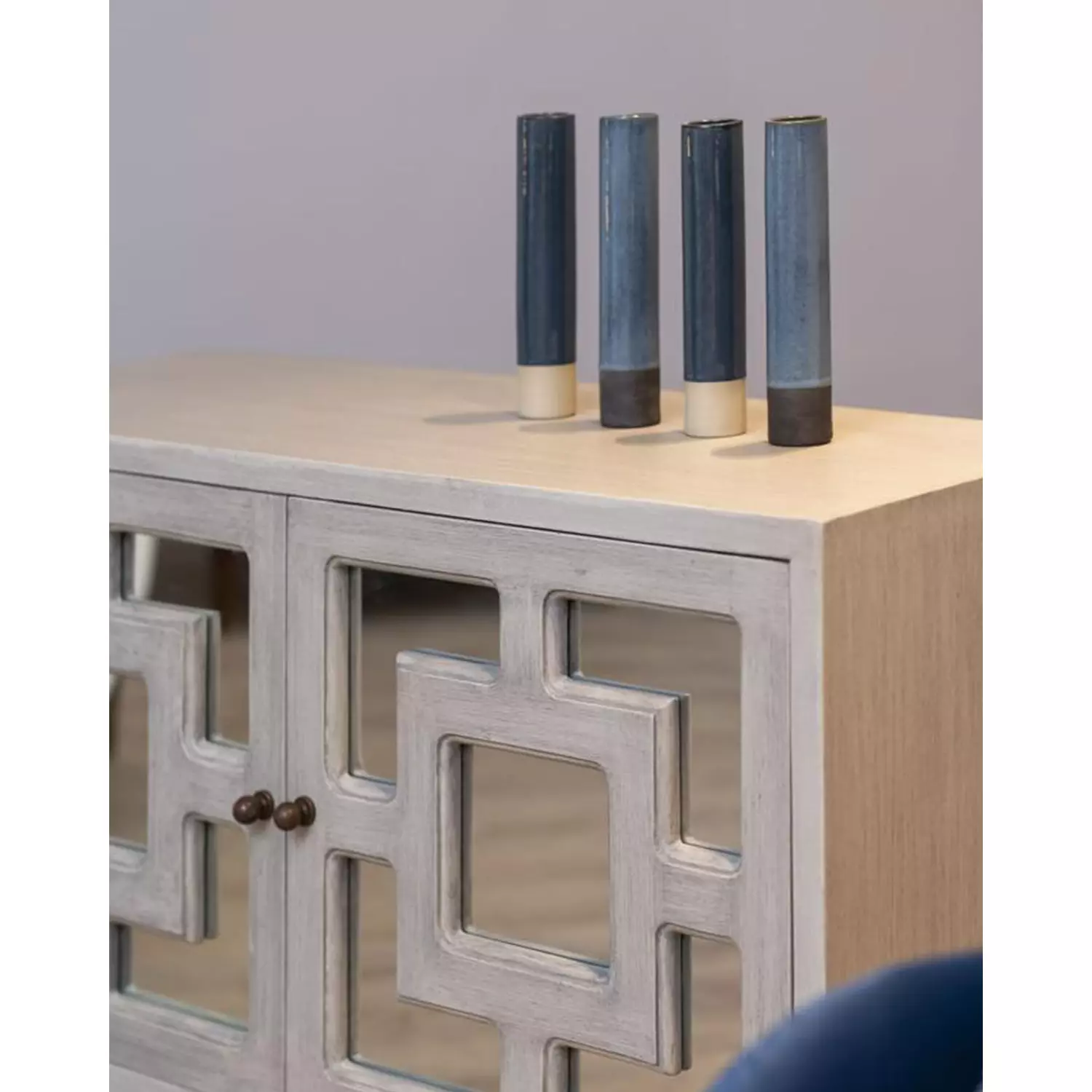 Quadrate Console Cabinet 2