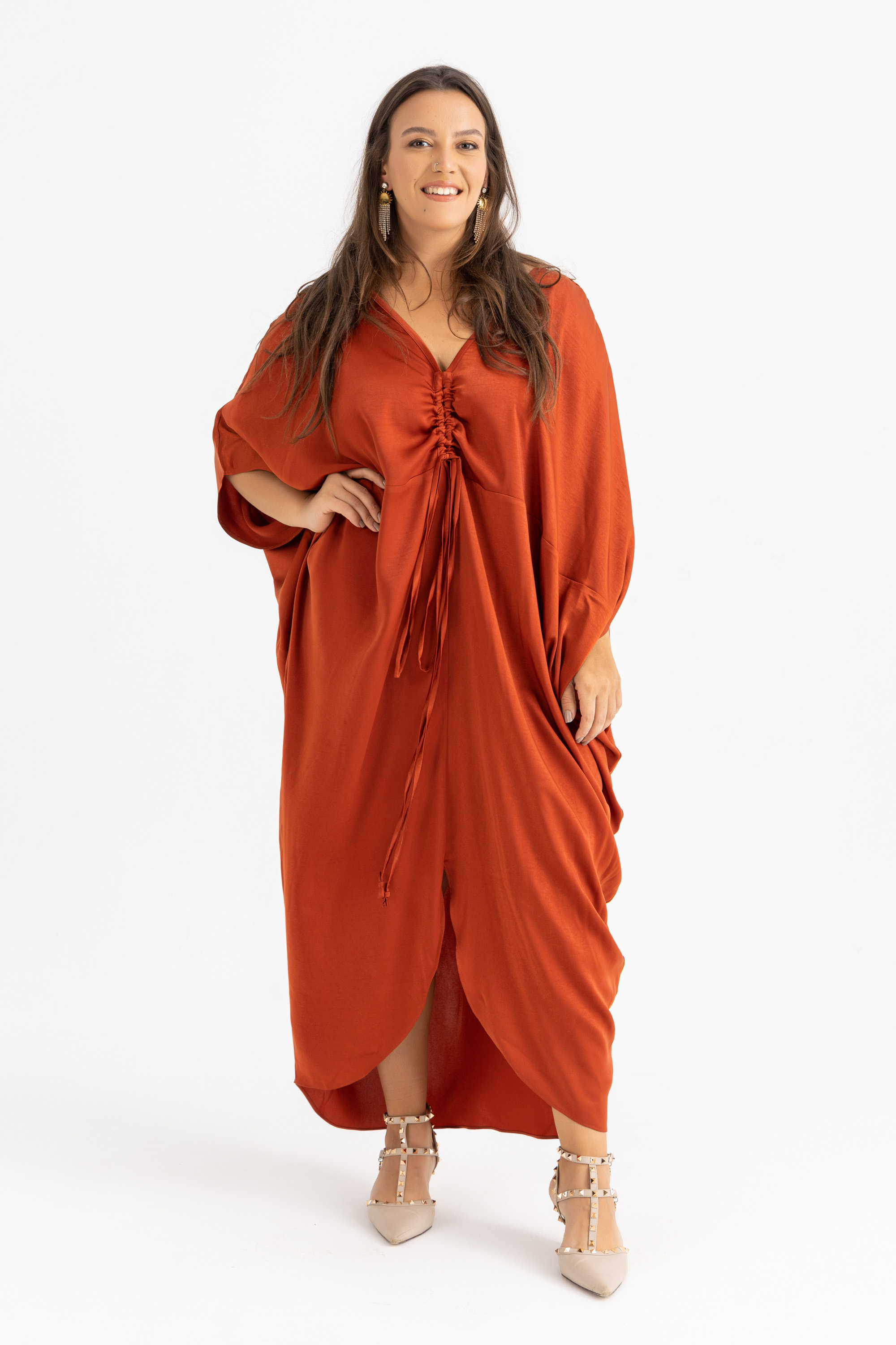 The KAMILIA gathered satin kaftan 4