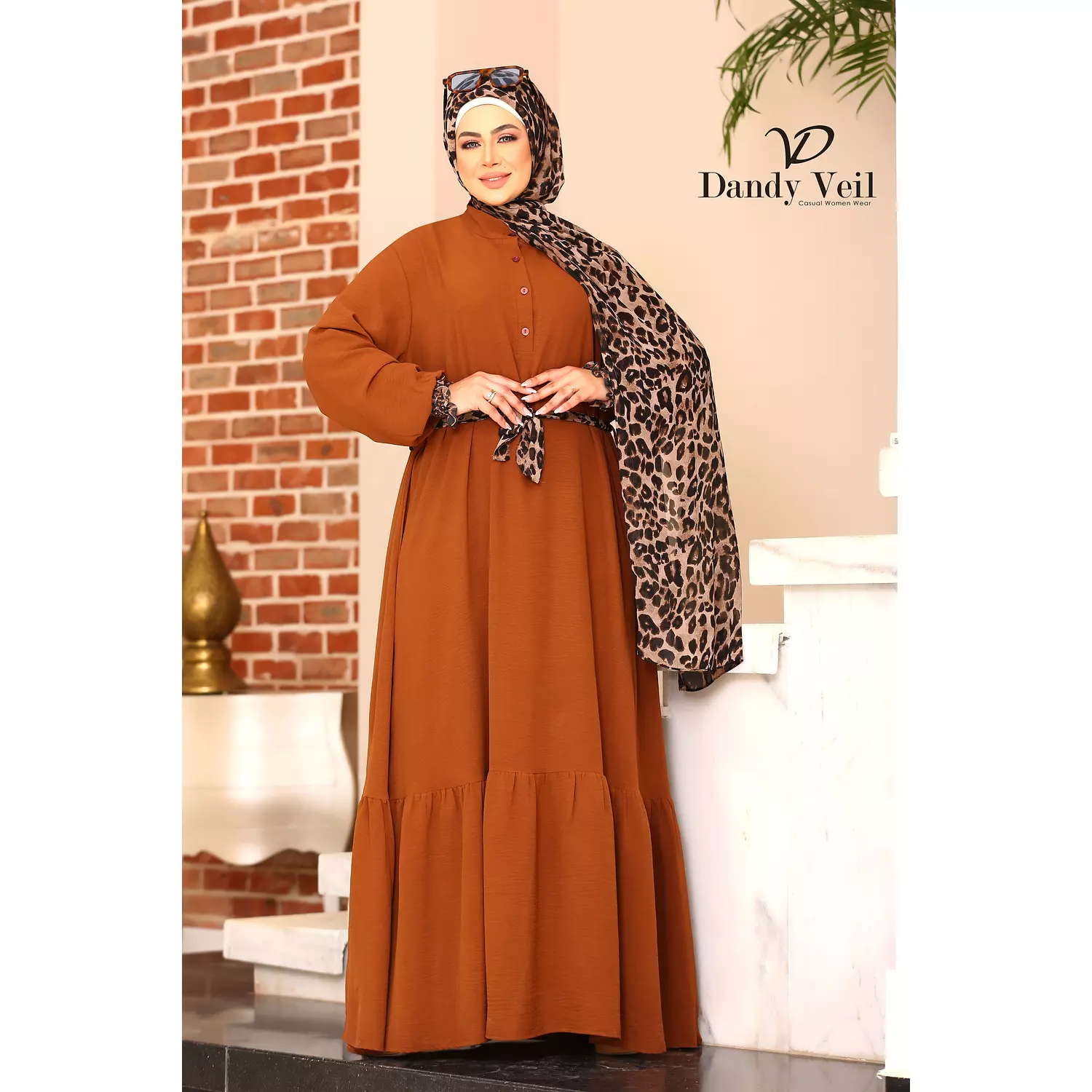 Dress with a tiger belt and veil..code 7042 2