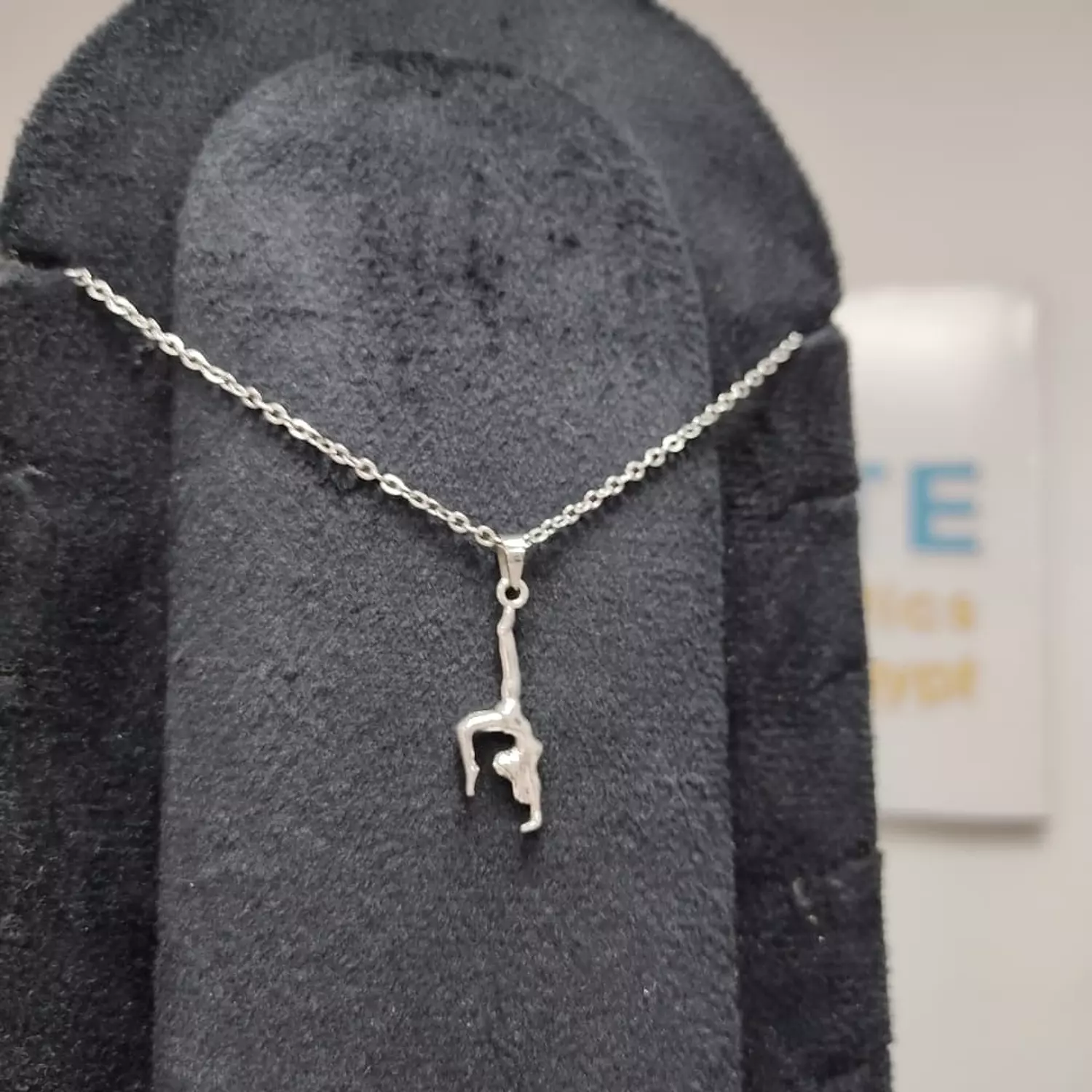 Necklace | Gymnast | Silver 1