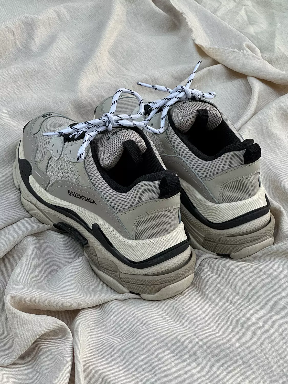 BALENCIAGA triple s  3