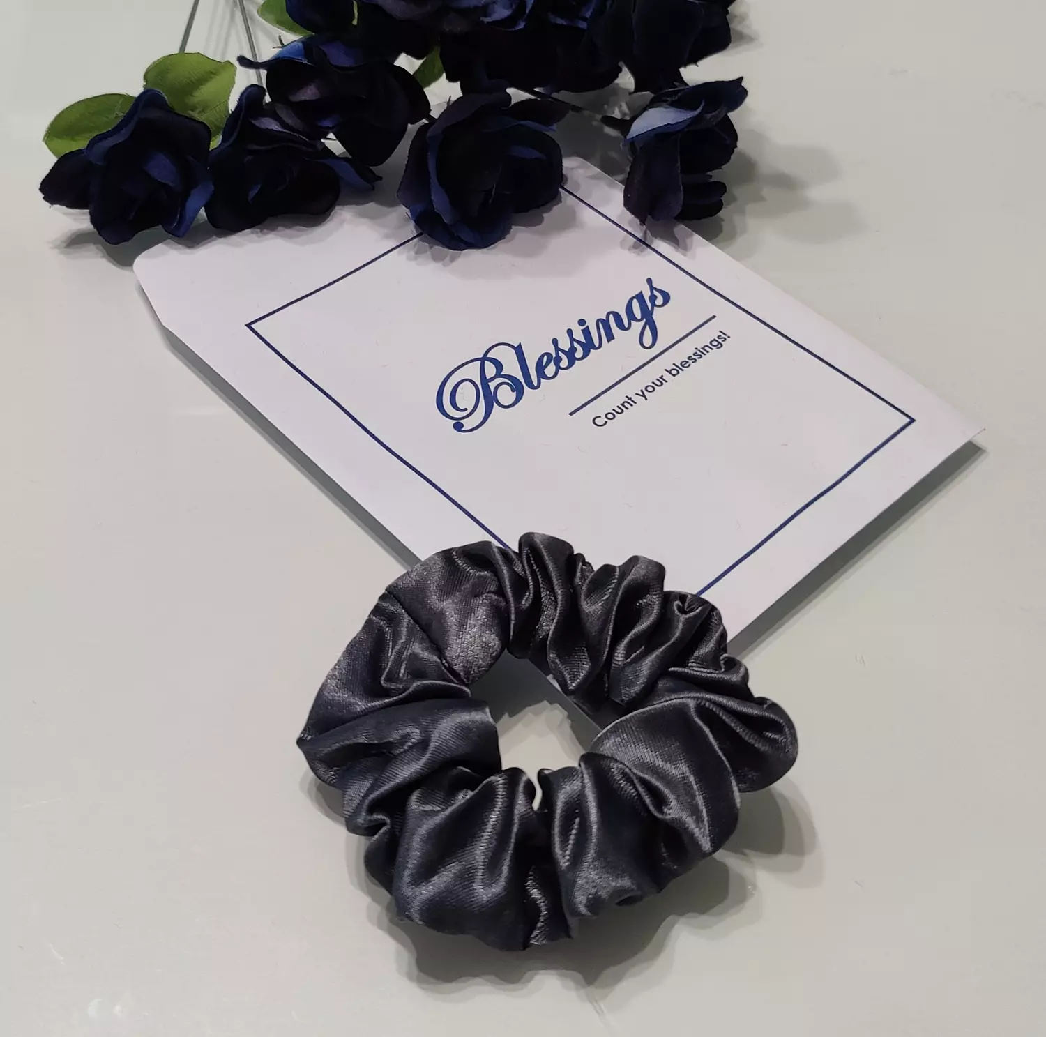 Scrunchie-B-2-Black hover image