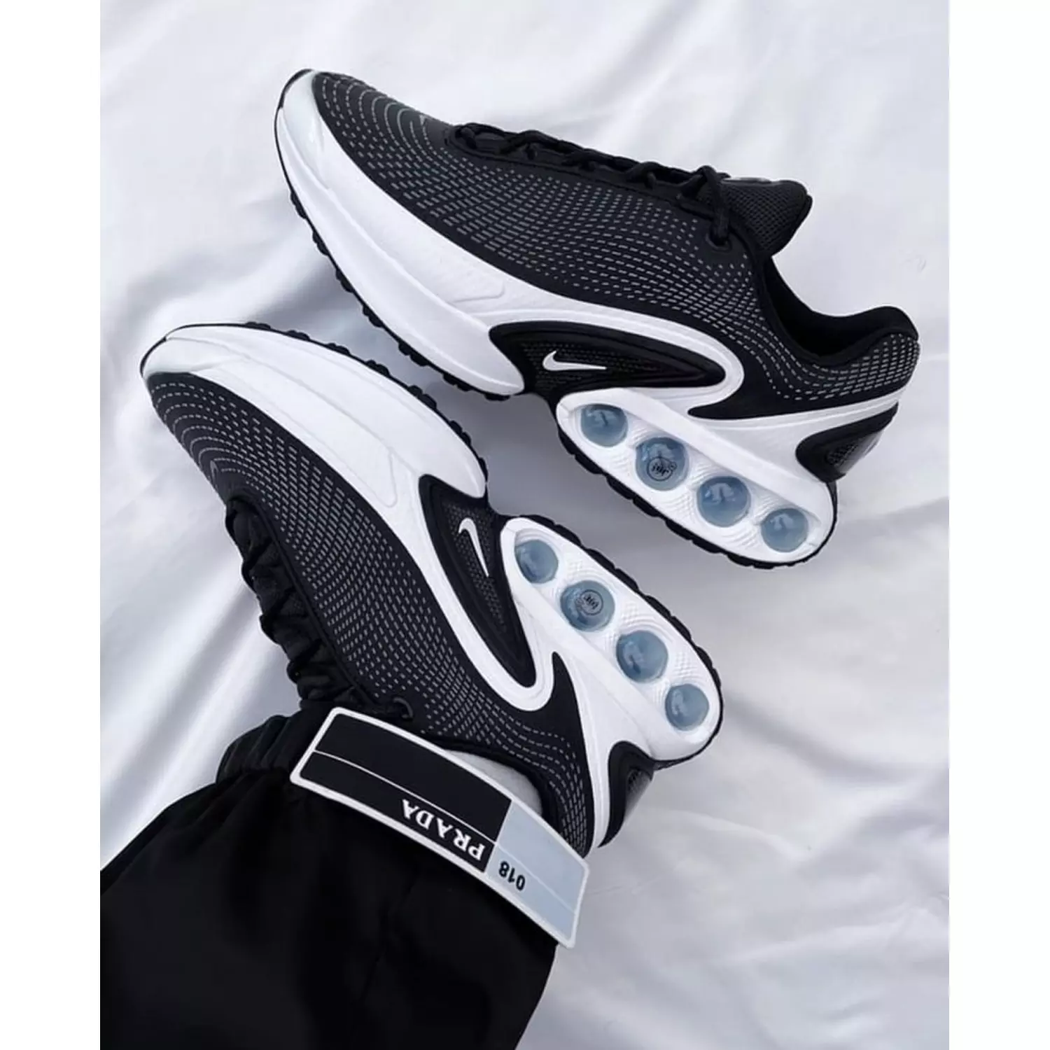 Nike Air max Dn Black And White  1