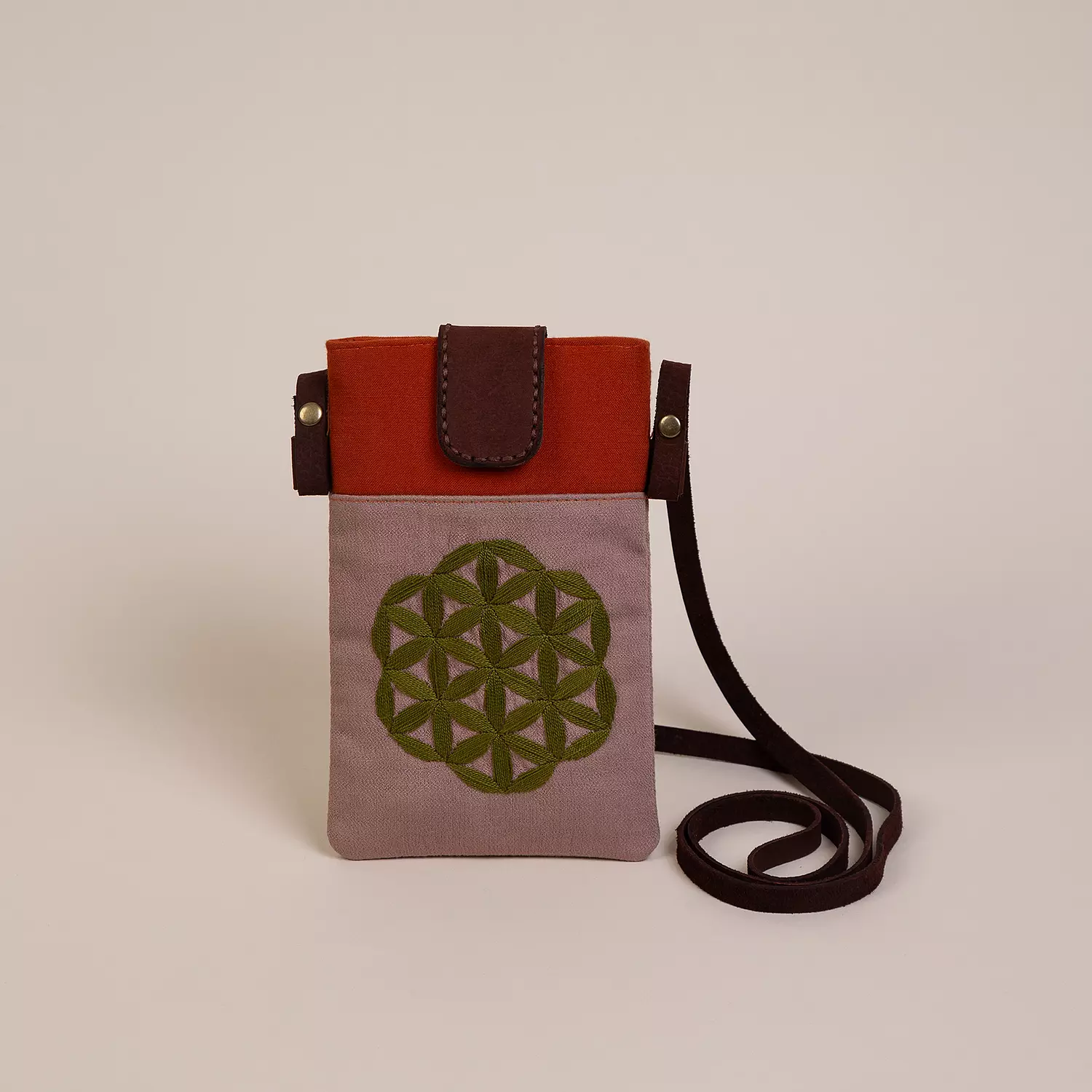 Sakna Bey Mobile Pouch 3