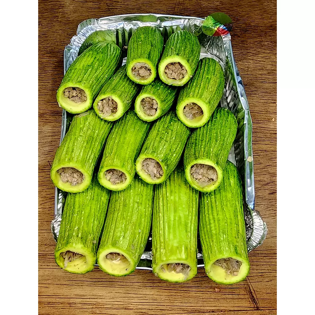 Stuffed zucchini with meat