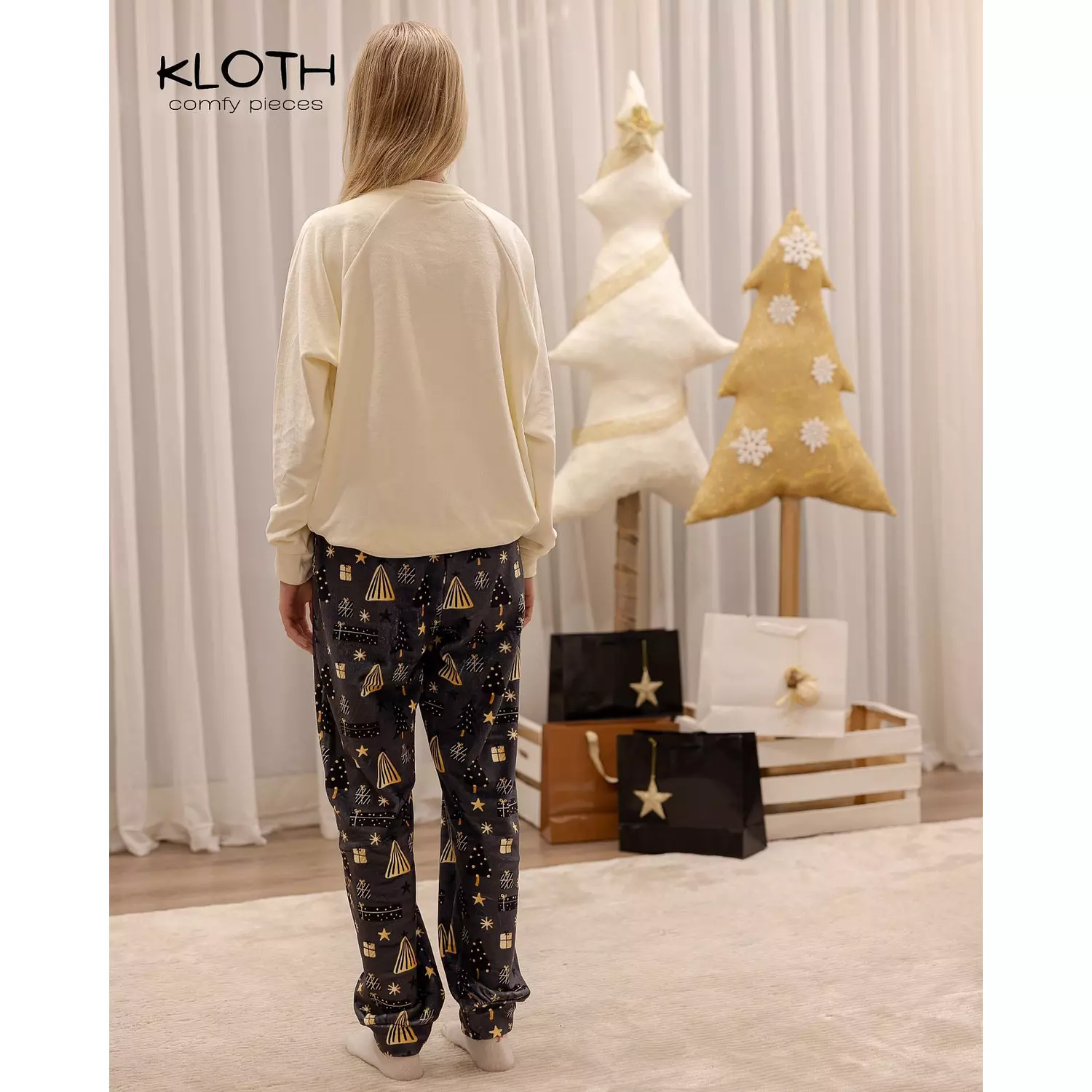 CHRISTMAS PAJAMAS FOR THE FAMILY ( BLACK & GOLD) 5