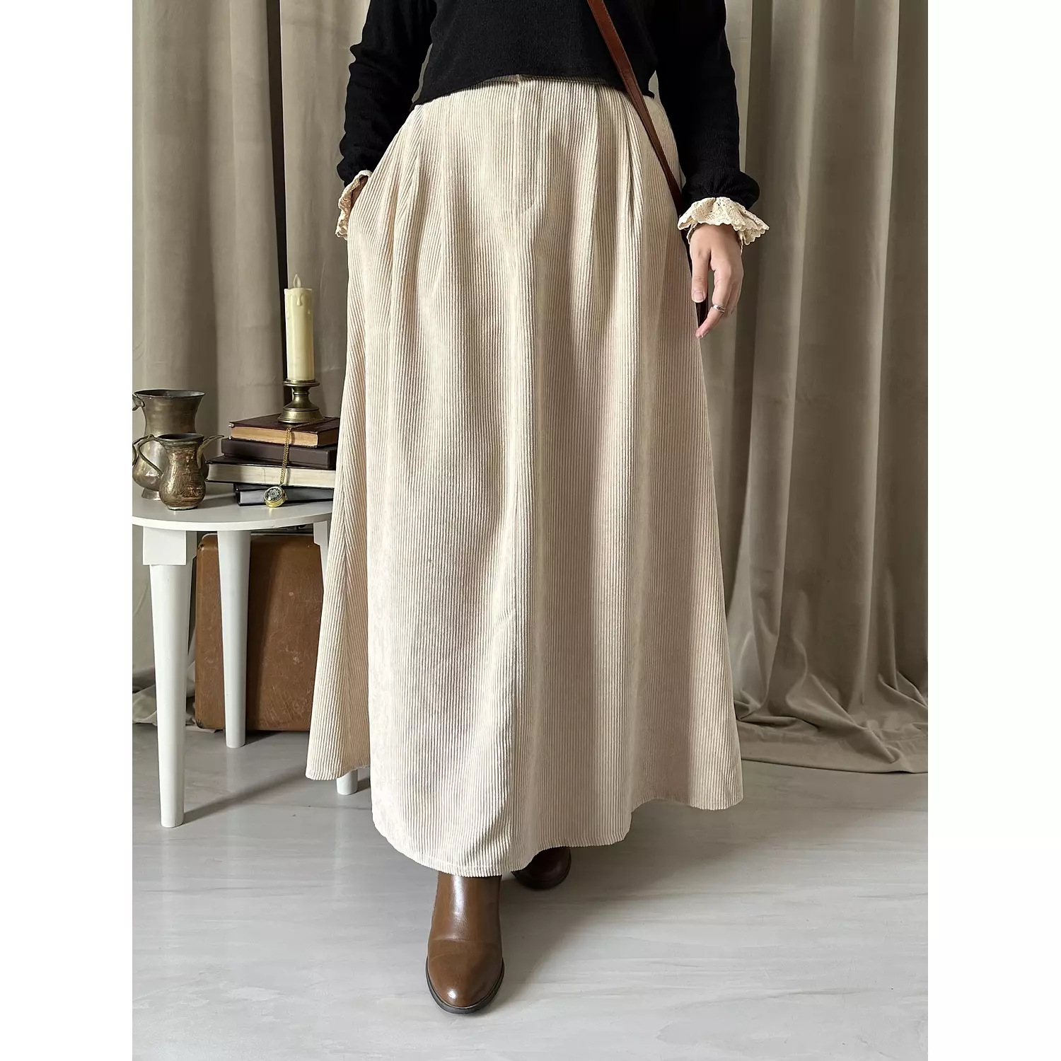 A line velvet skirt beige  6