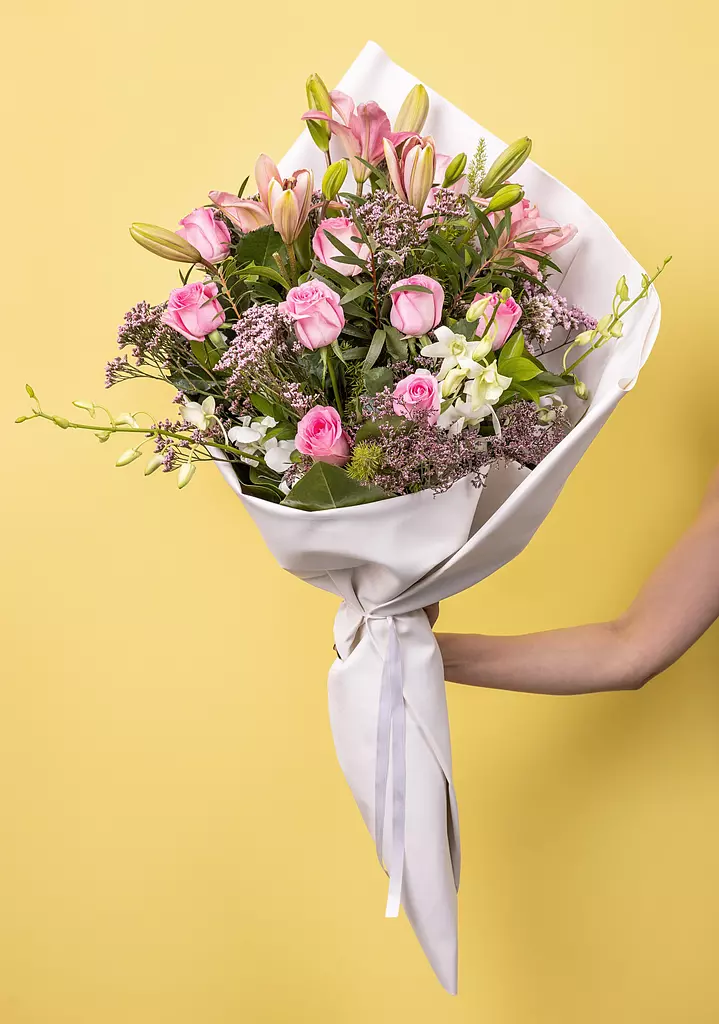 Pink Hug Flower Hand Bouquet
