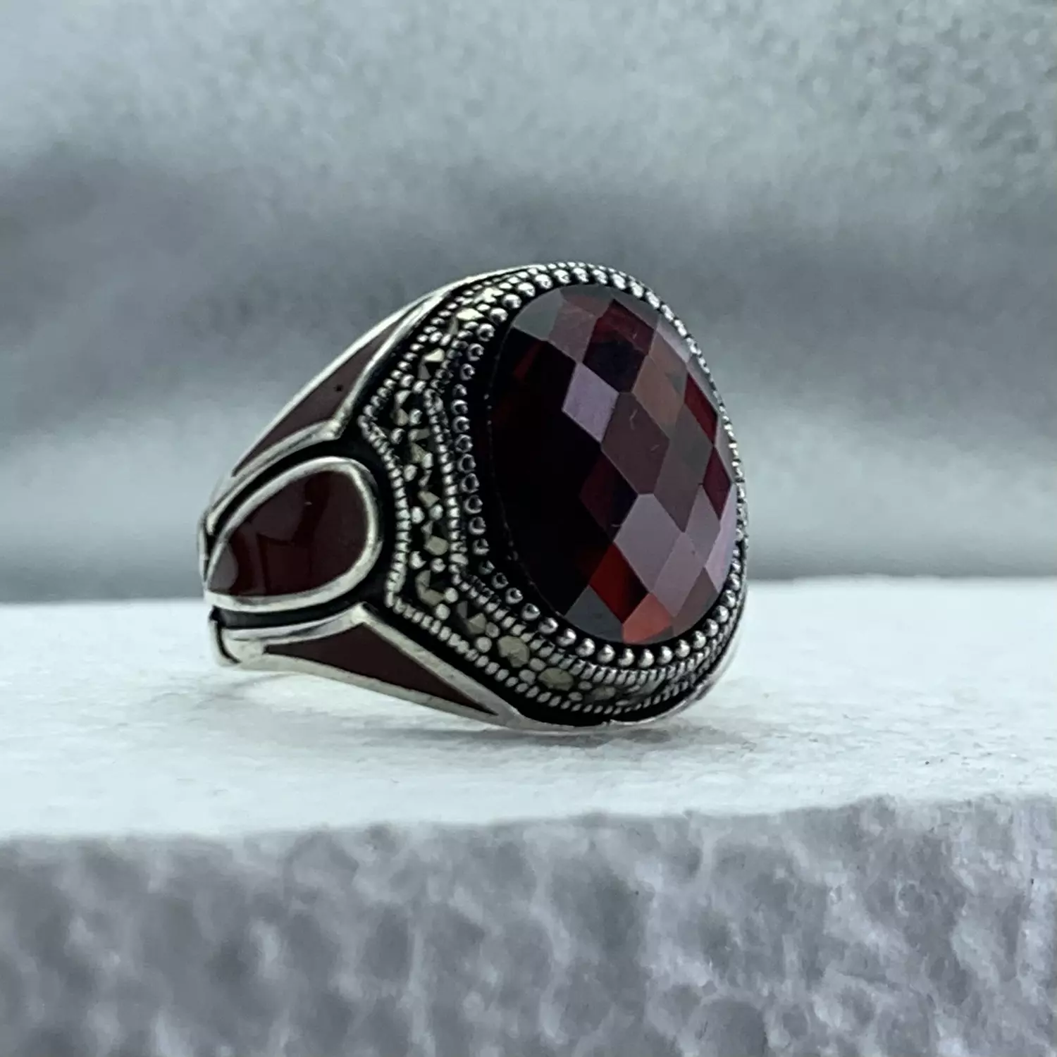 Ruby ring hover image