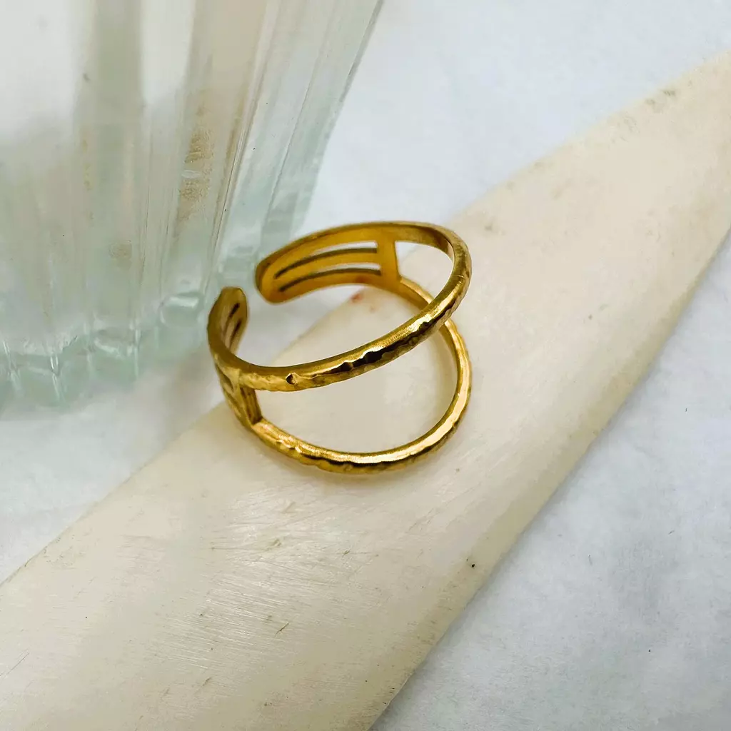 Double thread free size ring