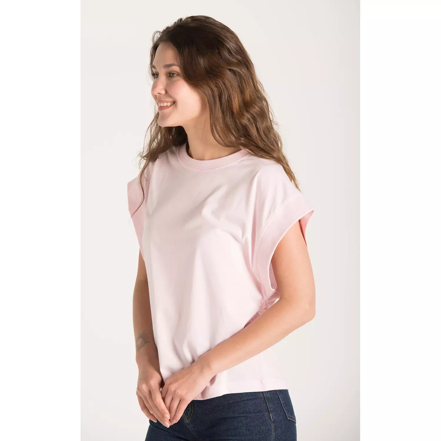 SLEEVELESS TOP WITH CREWNECK hover image