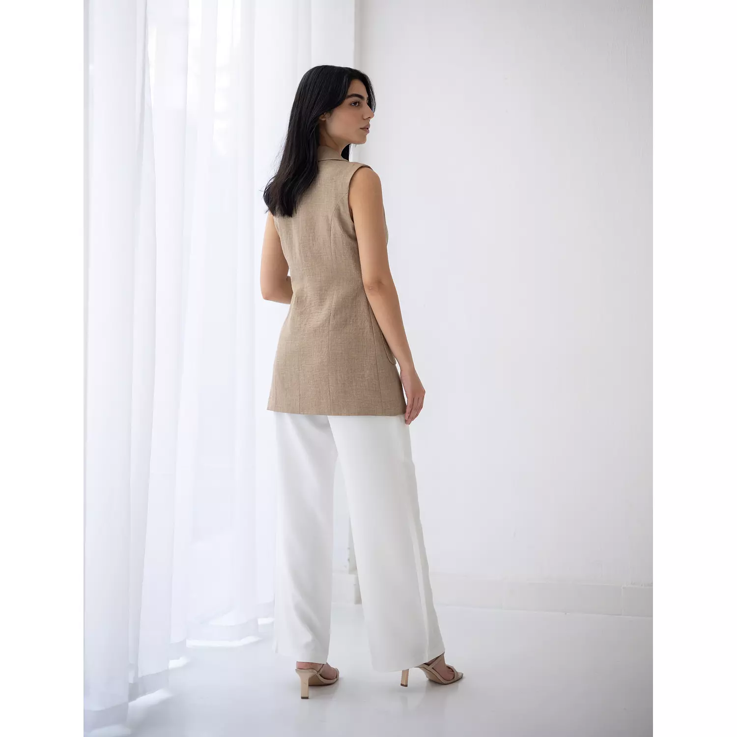 Golden beige long linen vest  2