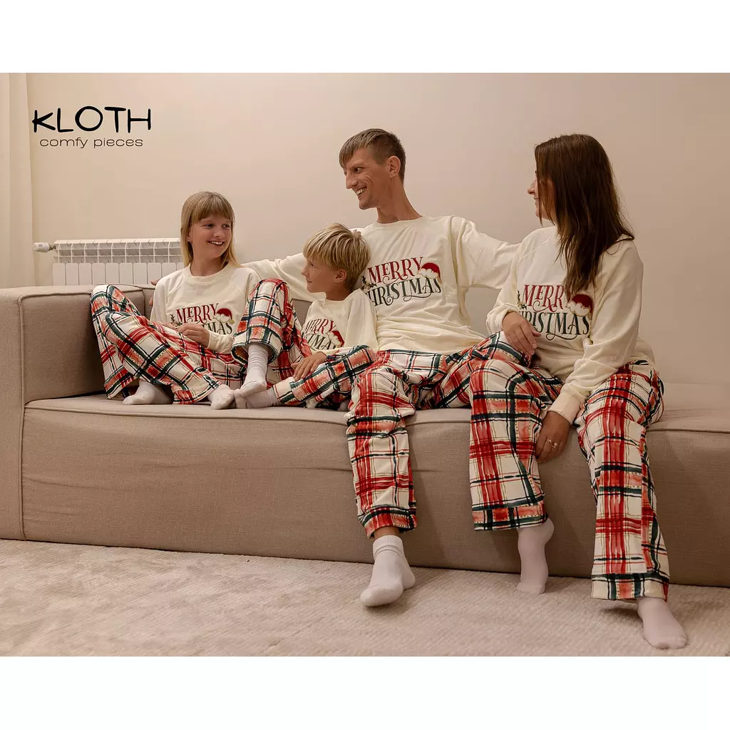 CHRISTMAS PAJAMAS FOR THE FAMILY (RED & GREEN PANTS)