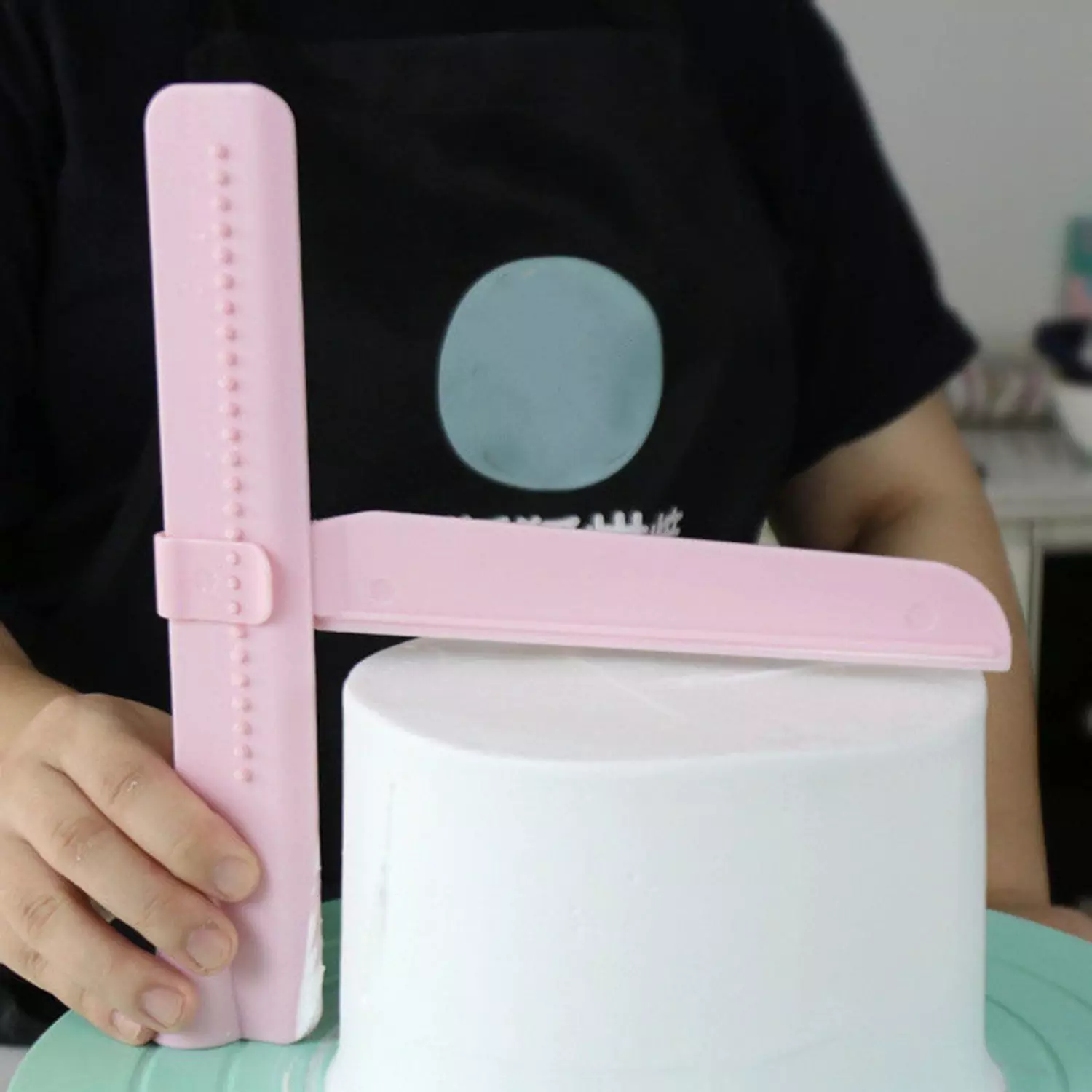 Adjustable Cake Scraper- Pink hover image