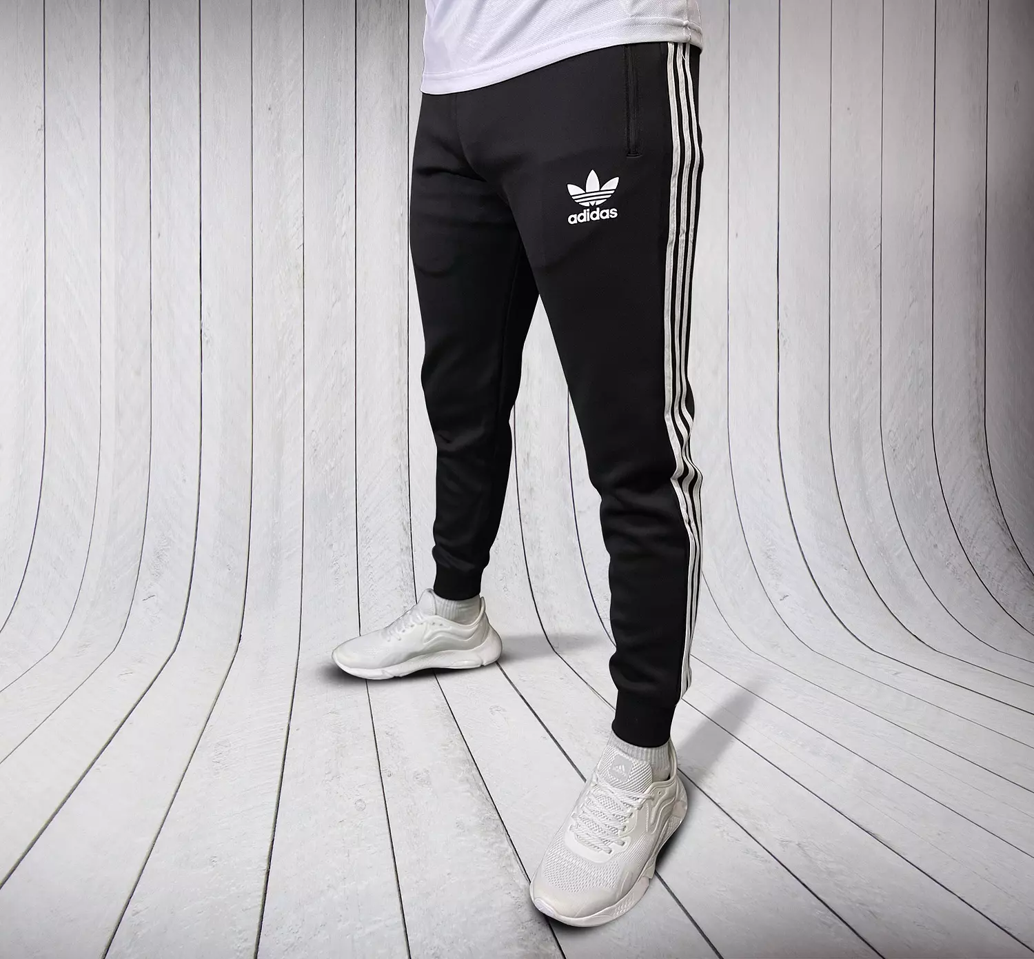 ADIDAS - SPORTS PANT 1