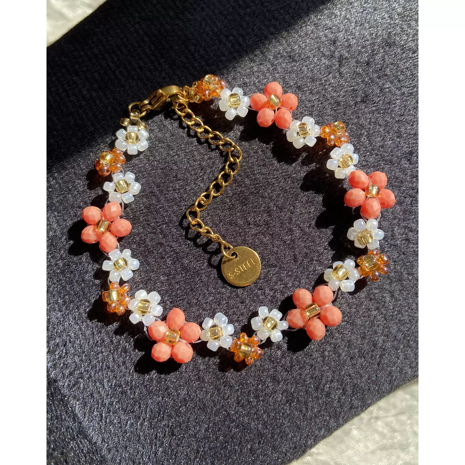 Brownie with white flowers zigzag bracelet & caramel flowers bracelet  2