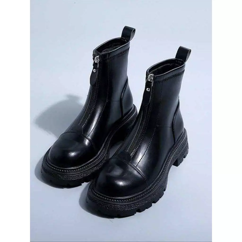 Front zipper boots 