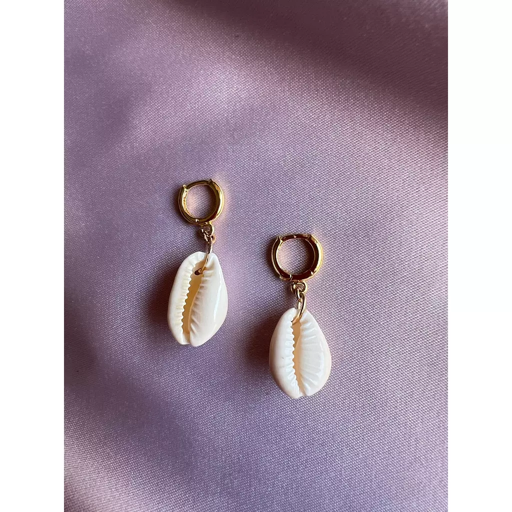 wave whisper earrings 