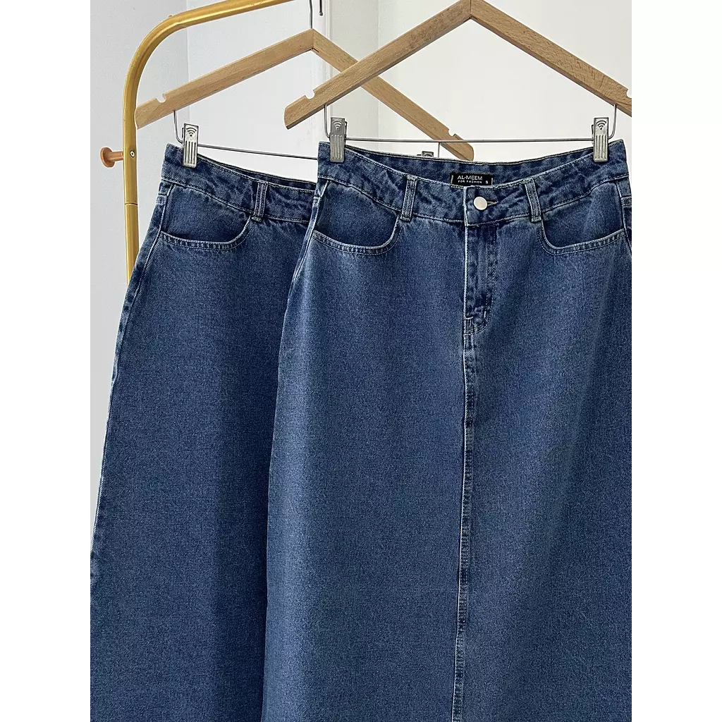  Denim skirt Dark